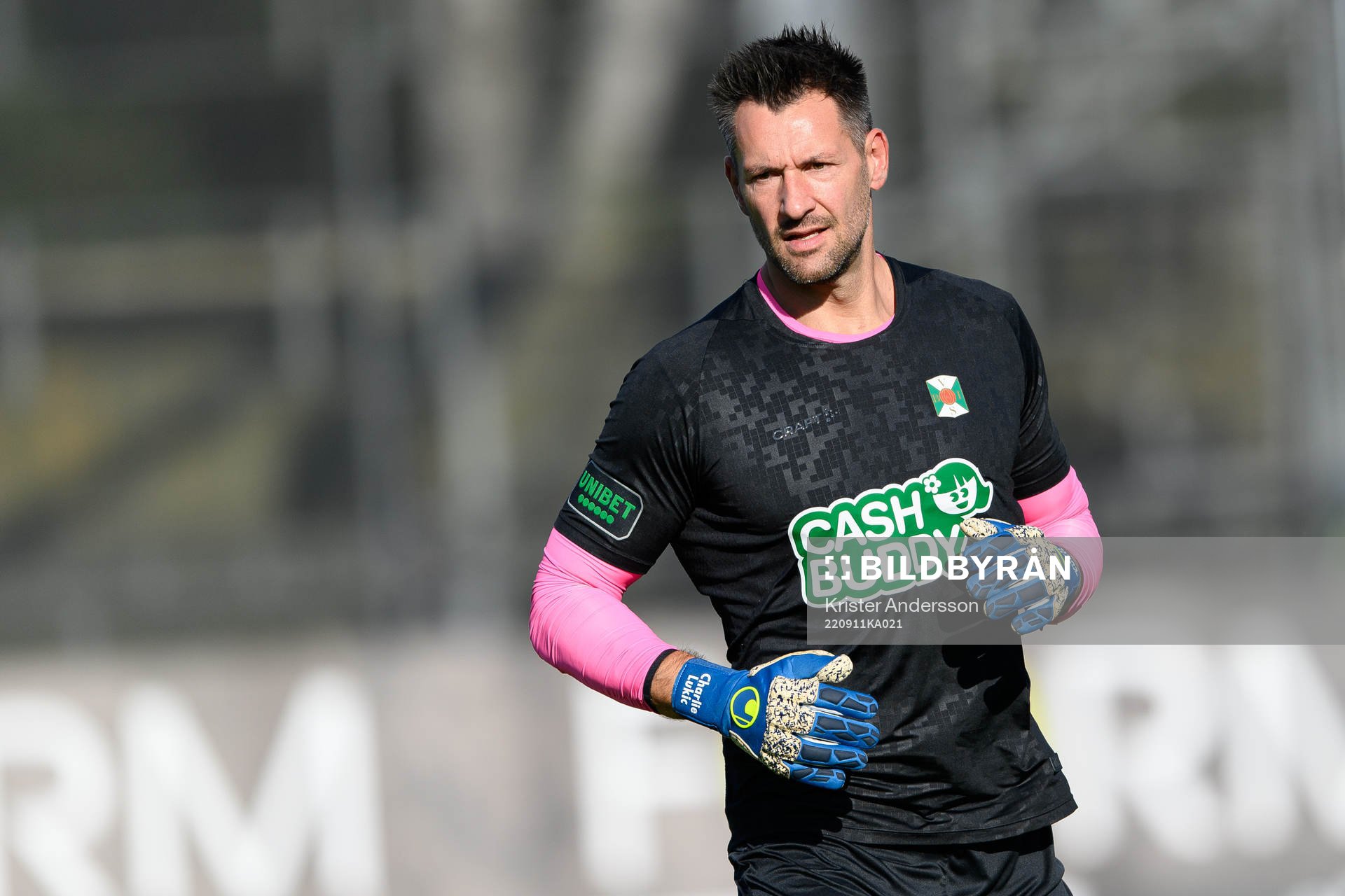 Varbergs målvakt Stojan Lukic före fotbollsmatchen i