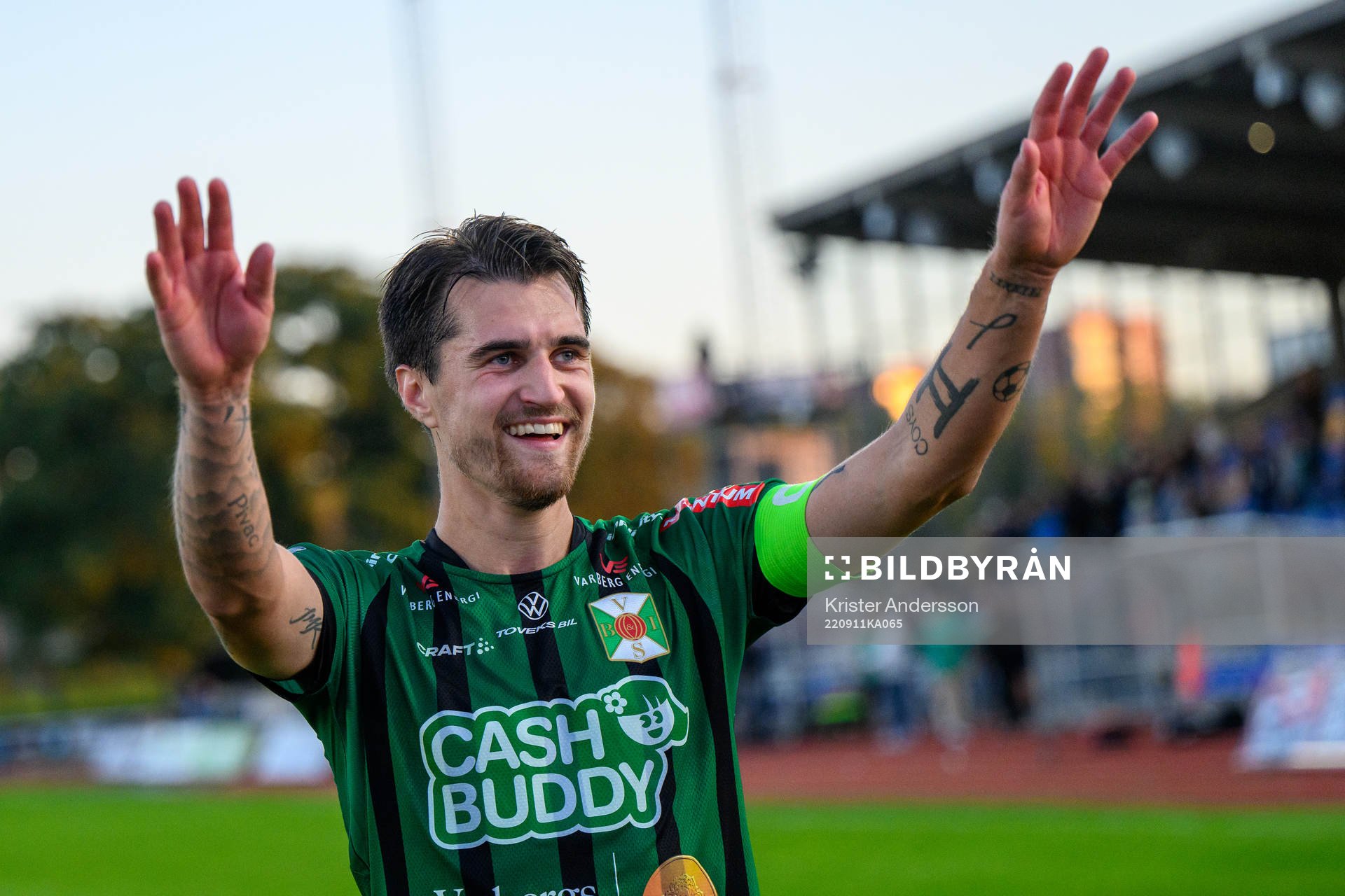 Varbergs Jon Birkfeldt jublar