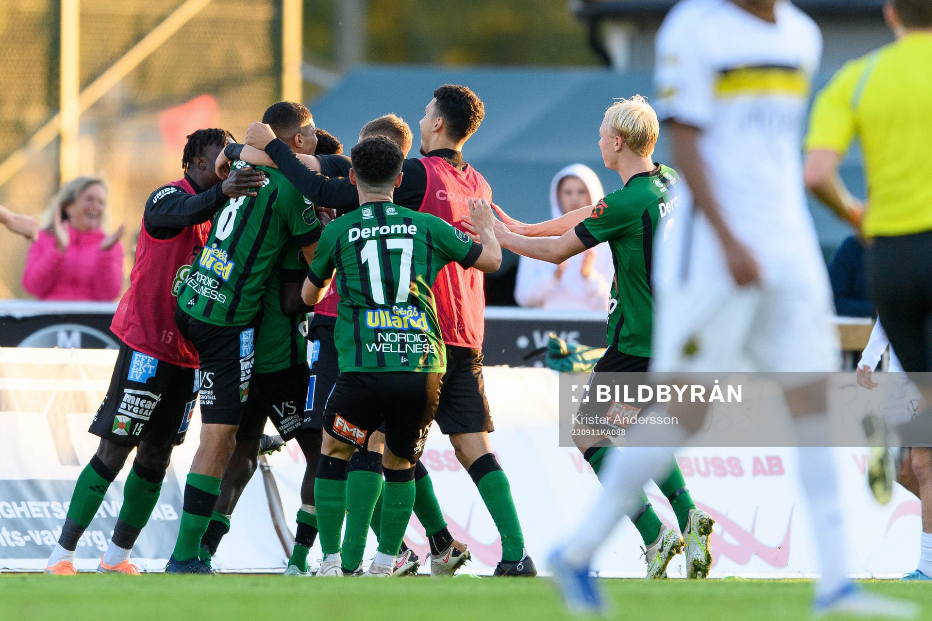 Varbergs spelare jublar