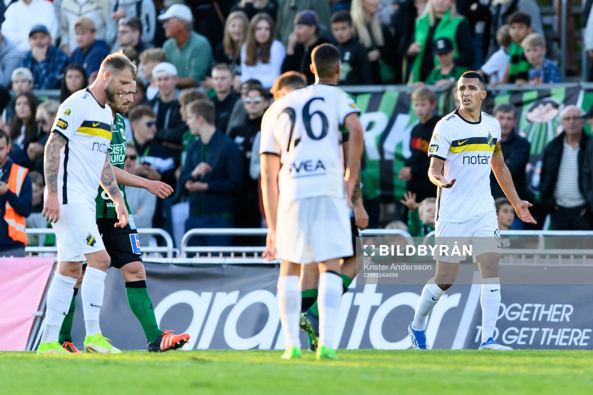 AIK:s Nabil Bahoui under fotbollsmatchen i Allsvenskan mellan Varberg och AIK den 11 september 2022 i Varberg. 