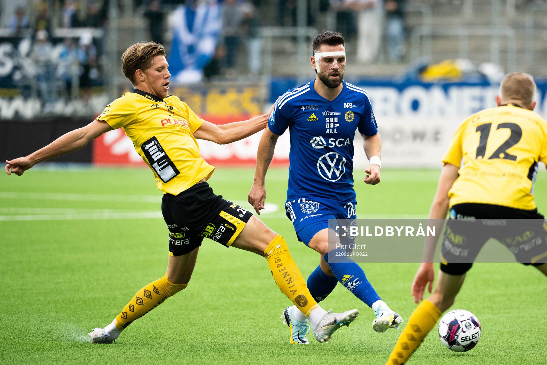 Elfsborgs Noah Söderberg och Sundsvalls Peter Makrillos