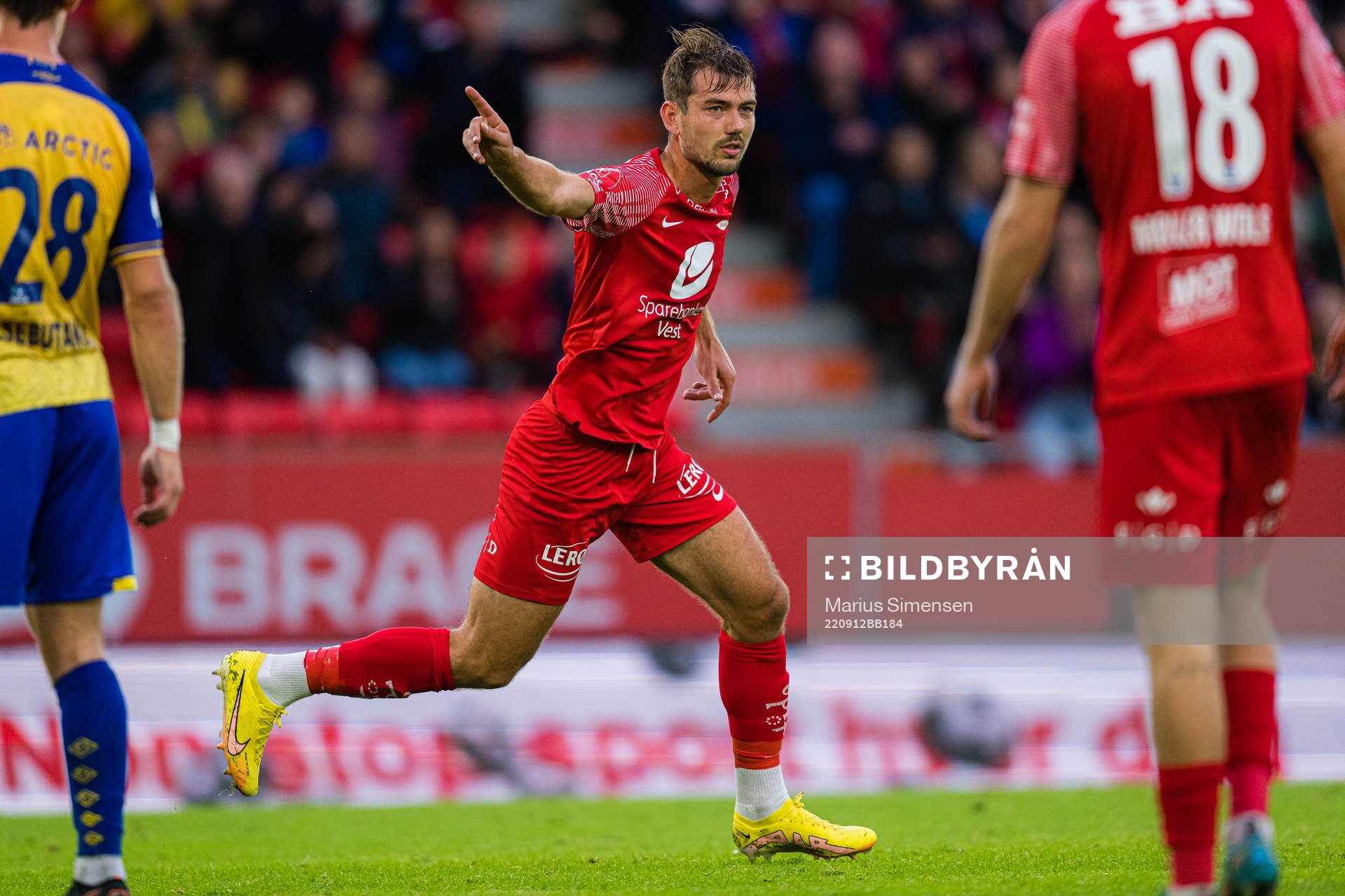 Fredrik Pallesen Knudsen of Brann celebrates
