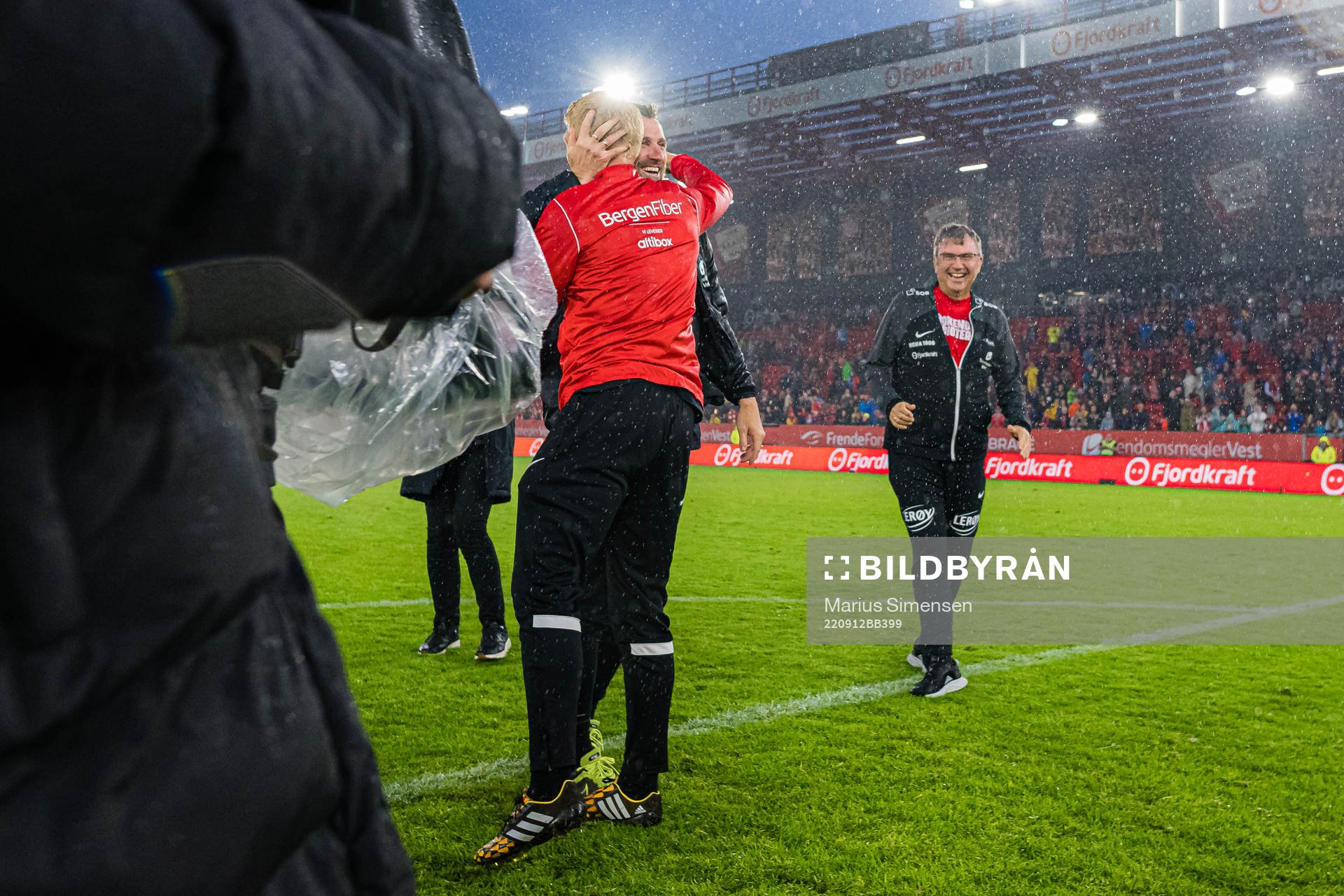Sivert Heltne Nilsen of Brann and Eirik Horneland, head