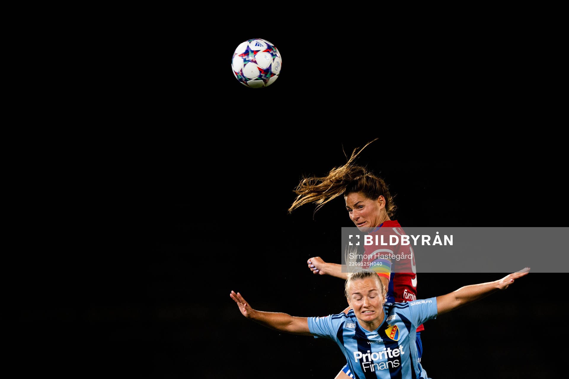 Djurgårdens Tove Almqvist och Vittsjös Elisabet Klinga