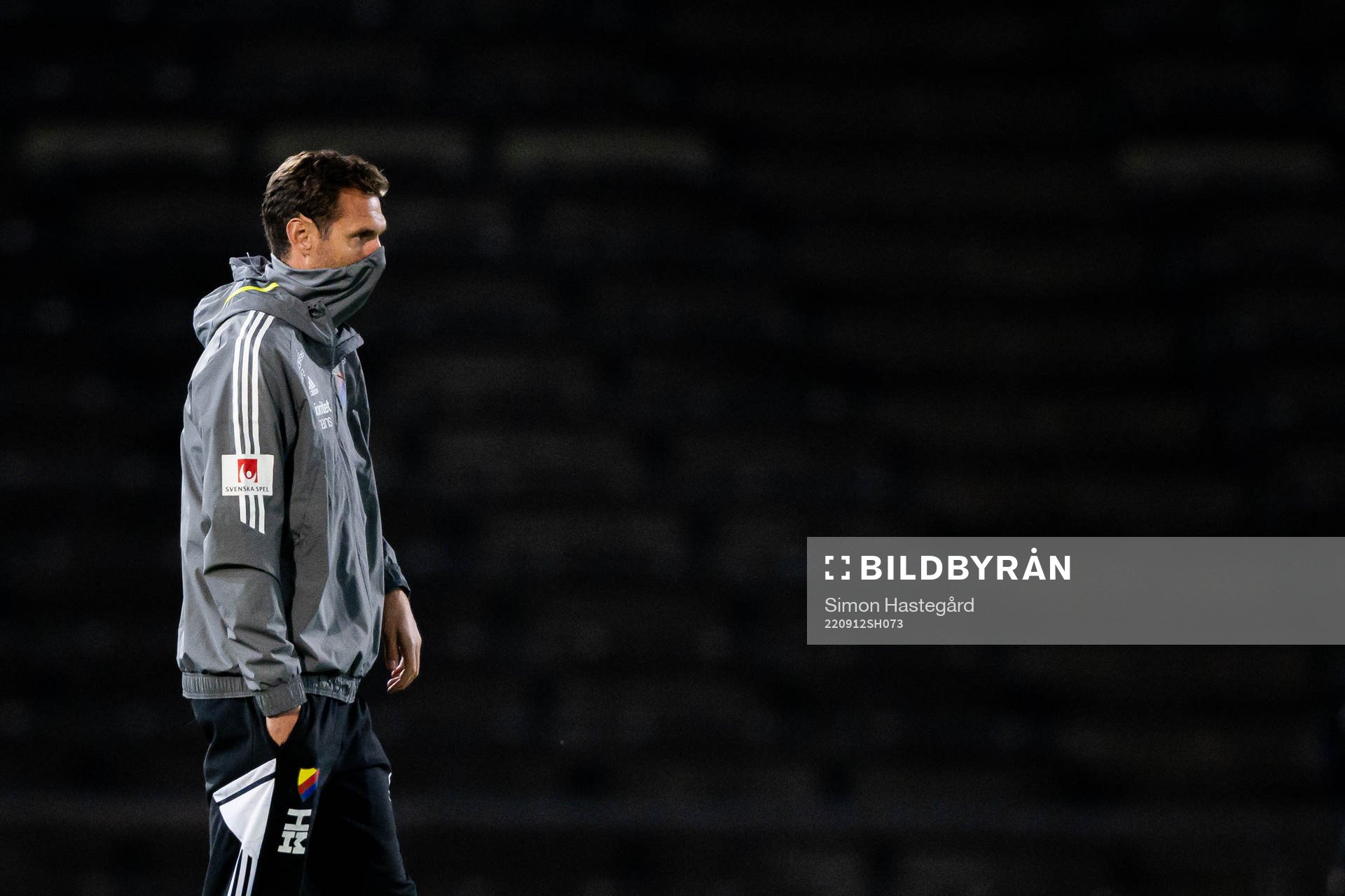 Djurgårdens målvaktstränare Andreas Isaksson deppar