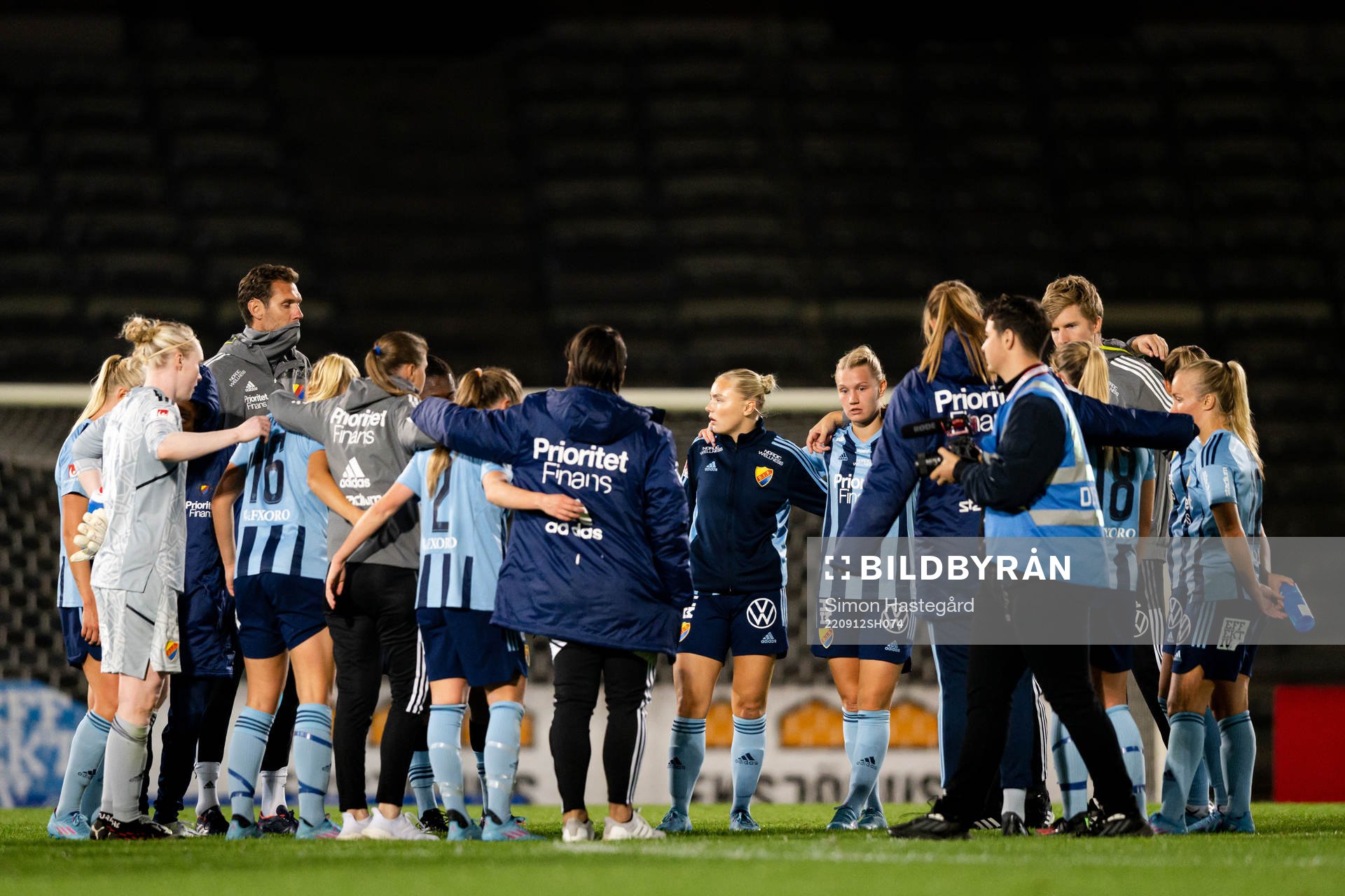Djurgårdens spelare och ledare deppar