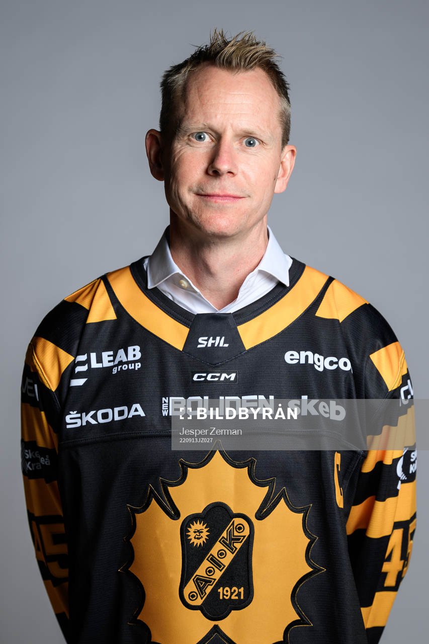 s tränare Robert Ohlsson