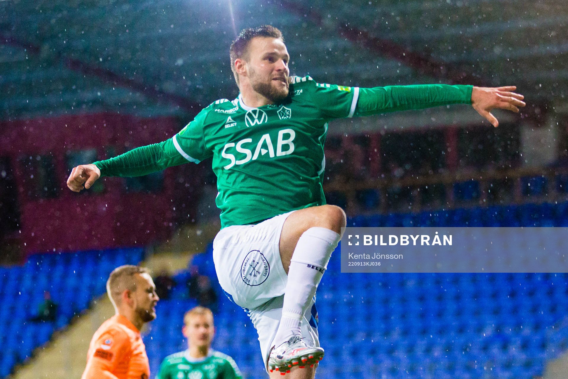 Brages Niklas Söderberg jublar