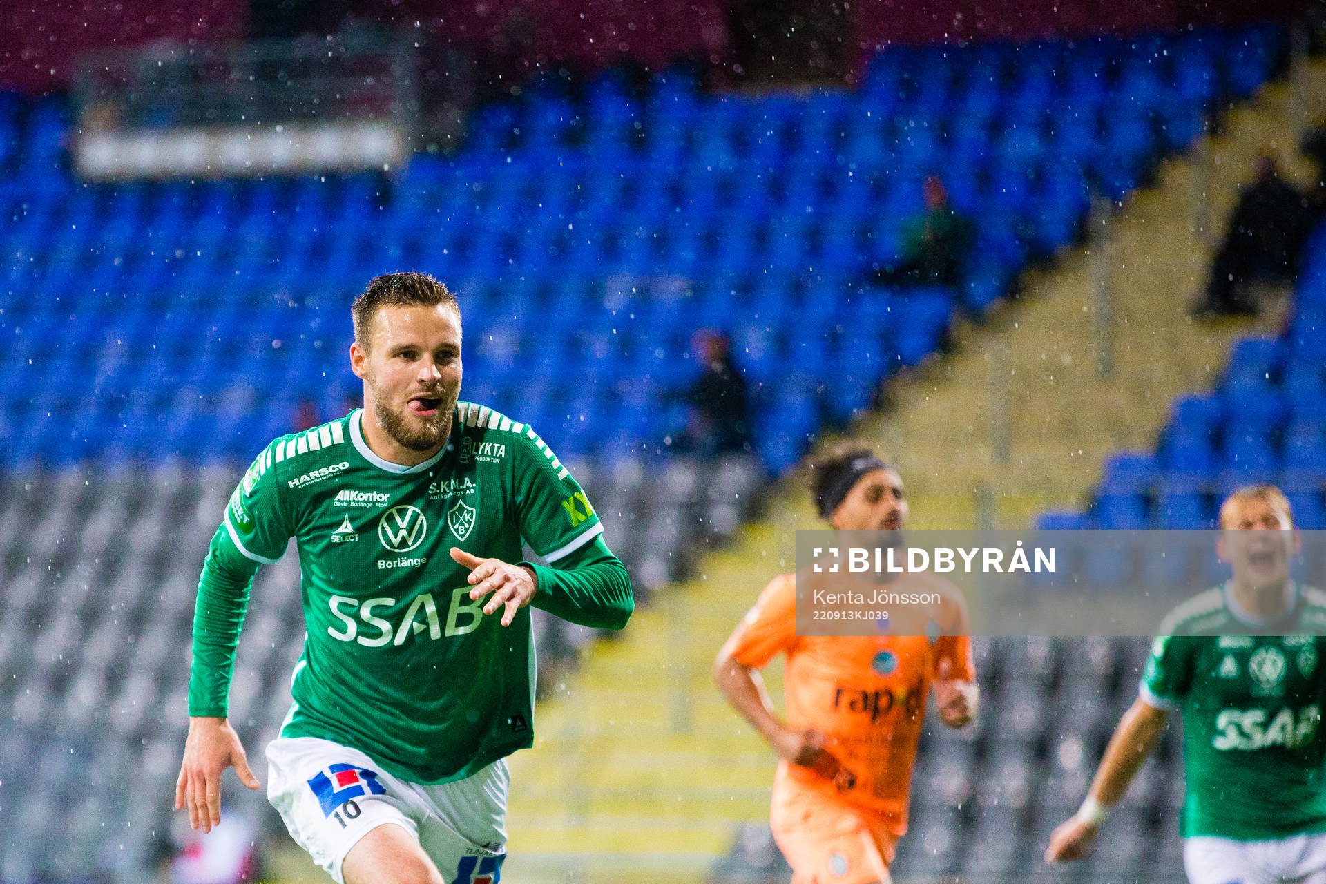 Brages Niklas Söderberg jublar