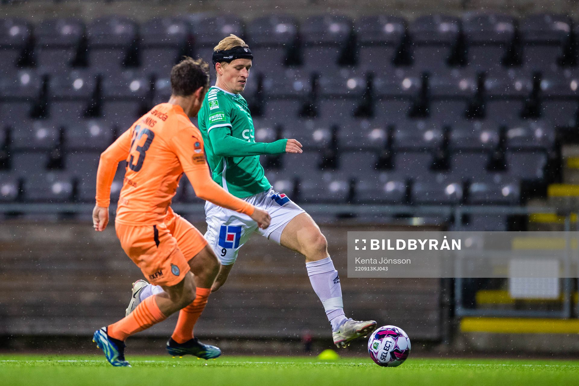 AFC Eskilstunas Felix Michel och Brages Douglas Karlberg