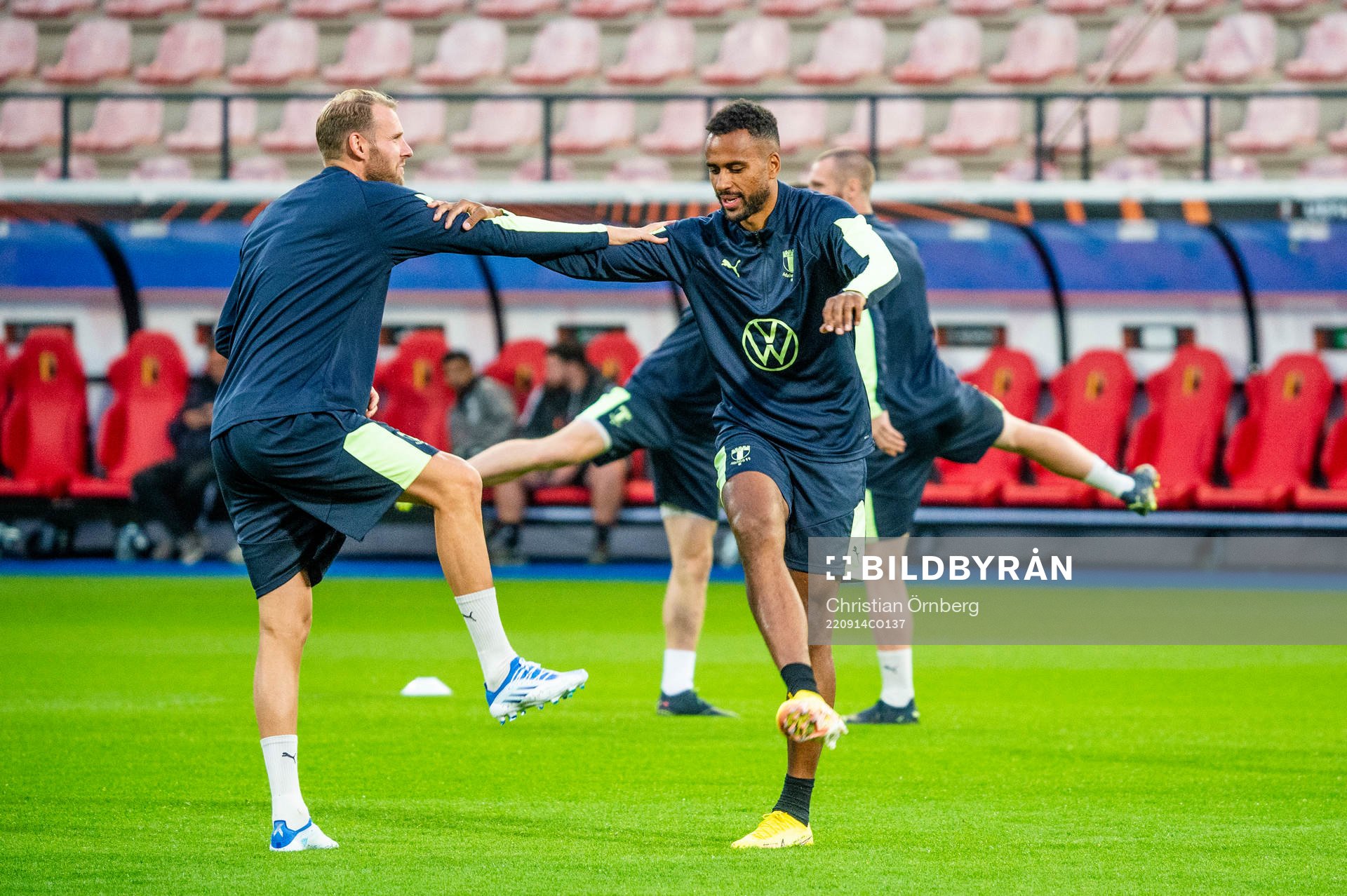Ola Toivonen and Isaac Kiese Thelin
