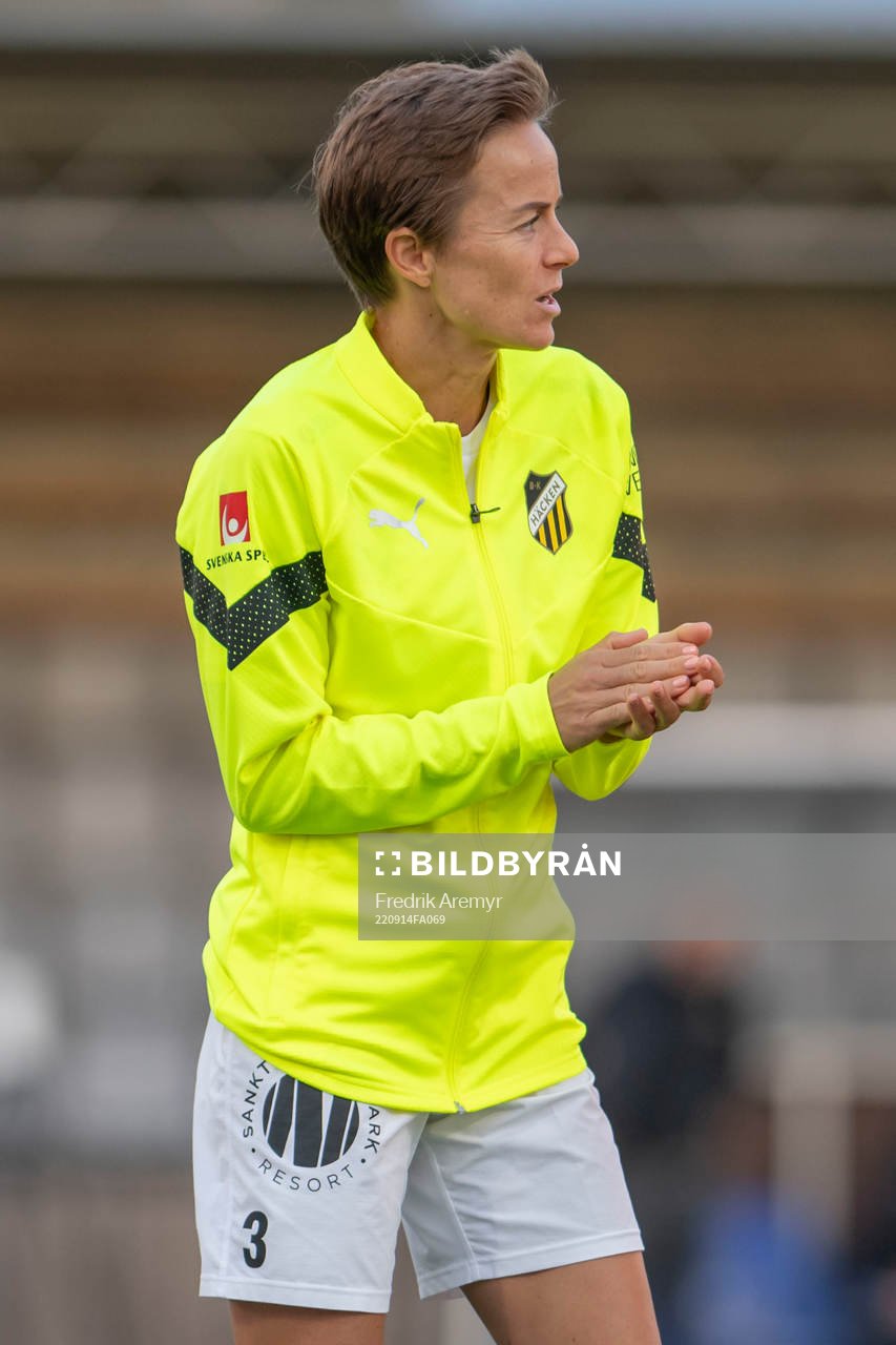 Häckens Aivi Luik innan fotbollsmatchen i Svenska Cupen