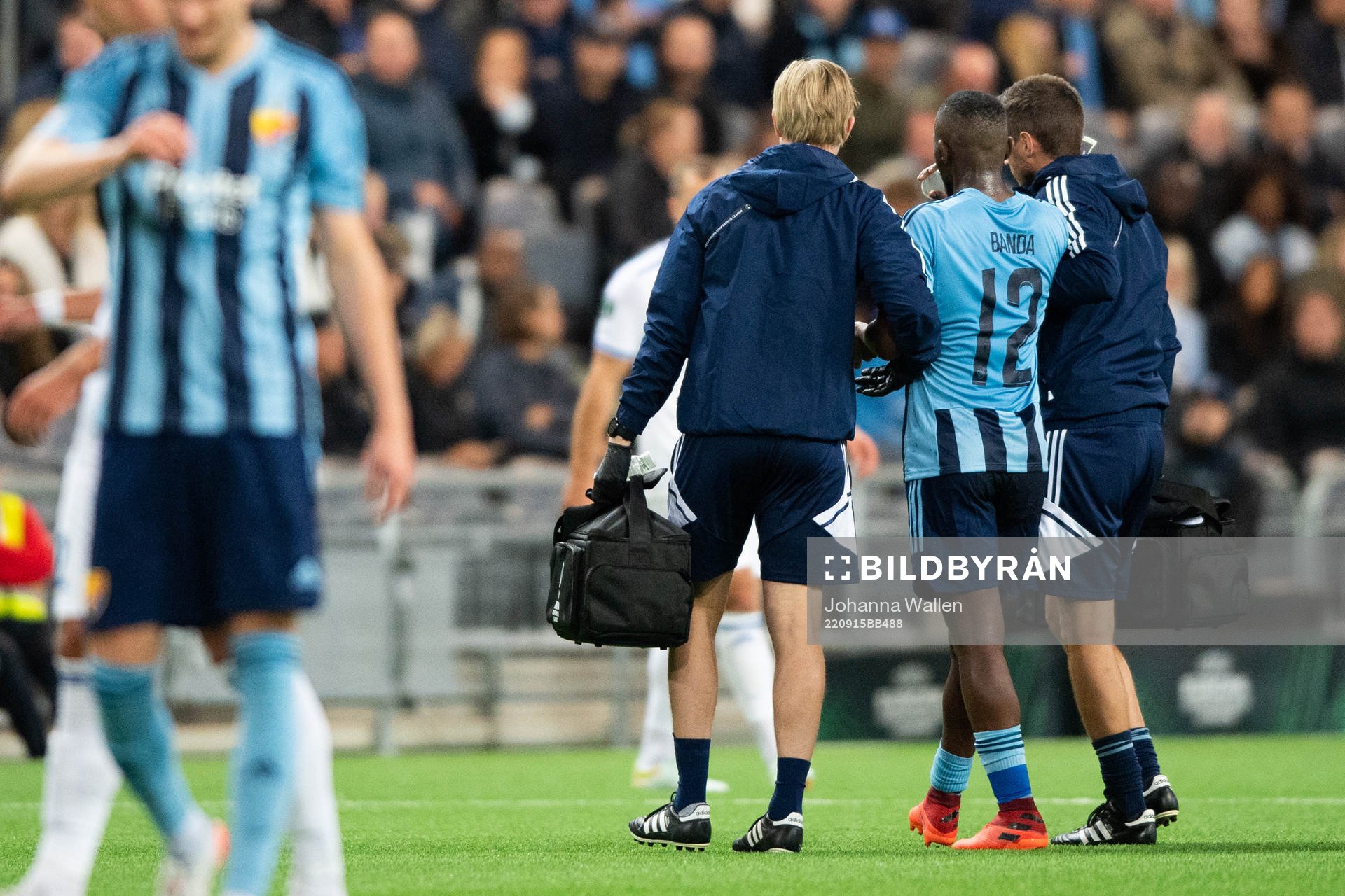 Emmanuel Banda of Djurgården receives medical treatment