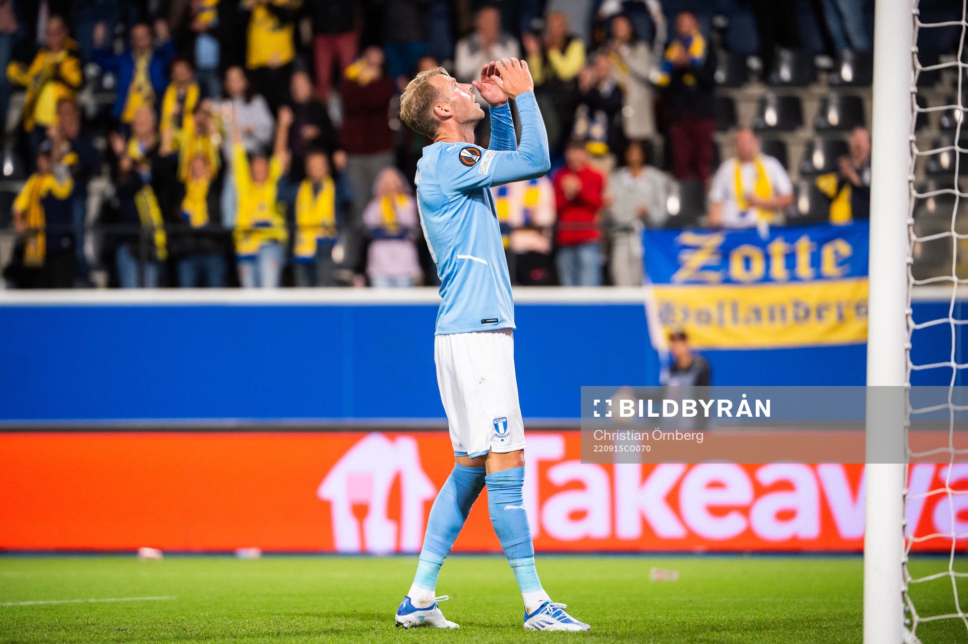 Ola Toivonen of Malmö looks dejected