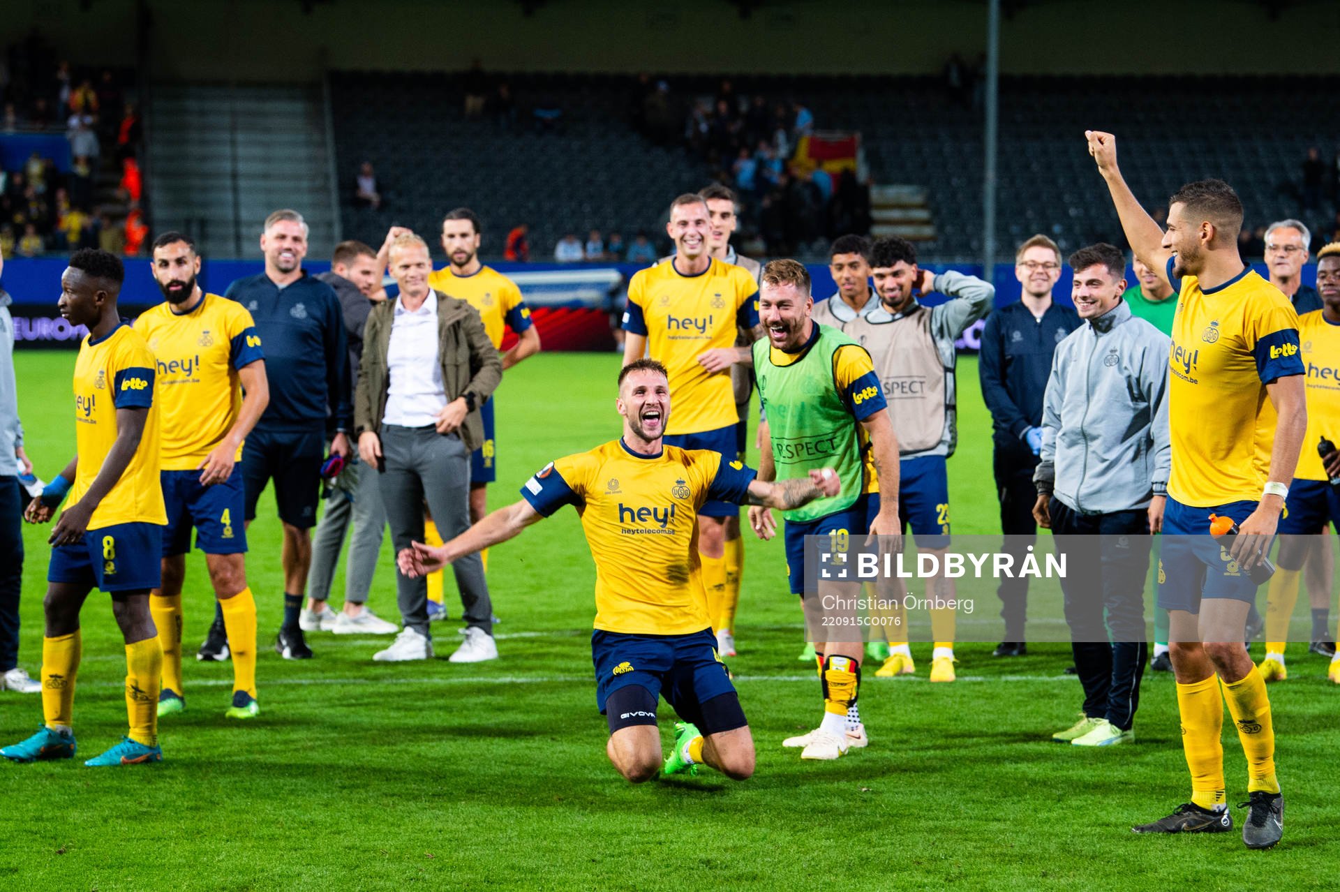 Players of of Royale Union Saint-Gilloise celebrate