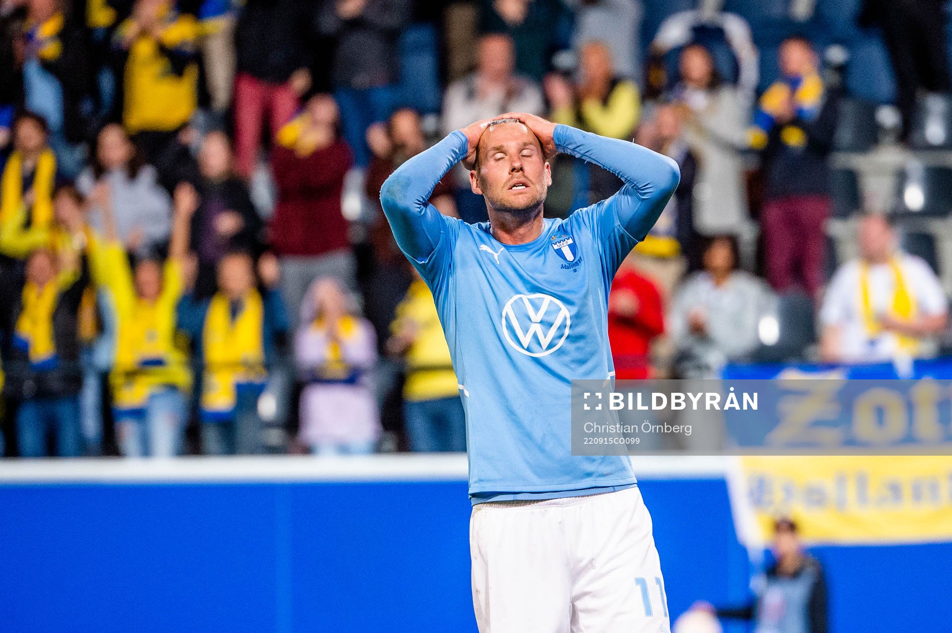 Ola Toivonen of Malmö FF looks dejected