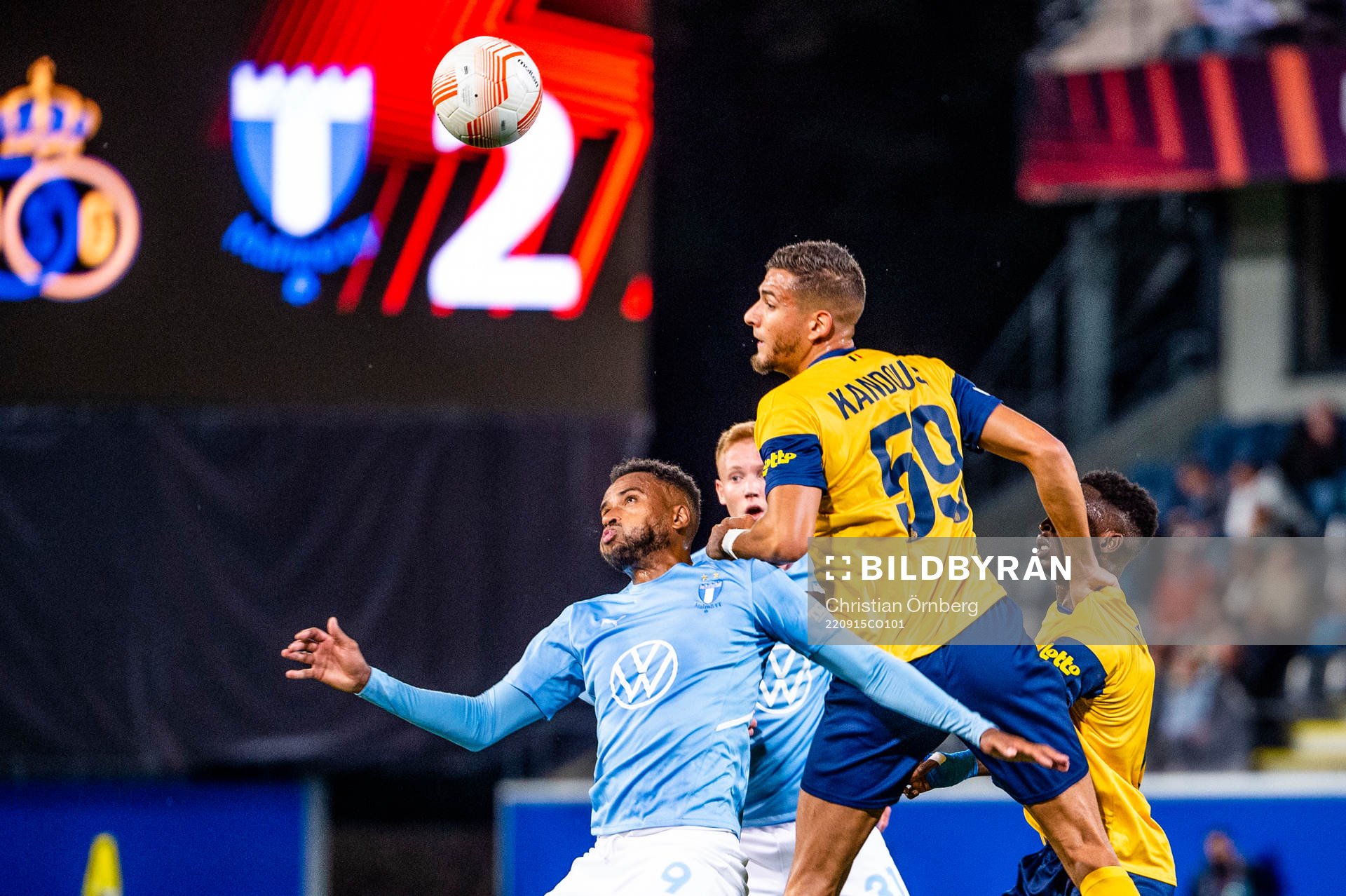 Isaac Kiese Thelin of Malmö FF and Ismaël Kandouss of