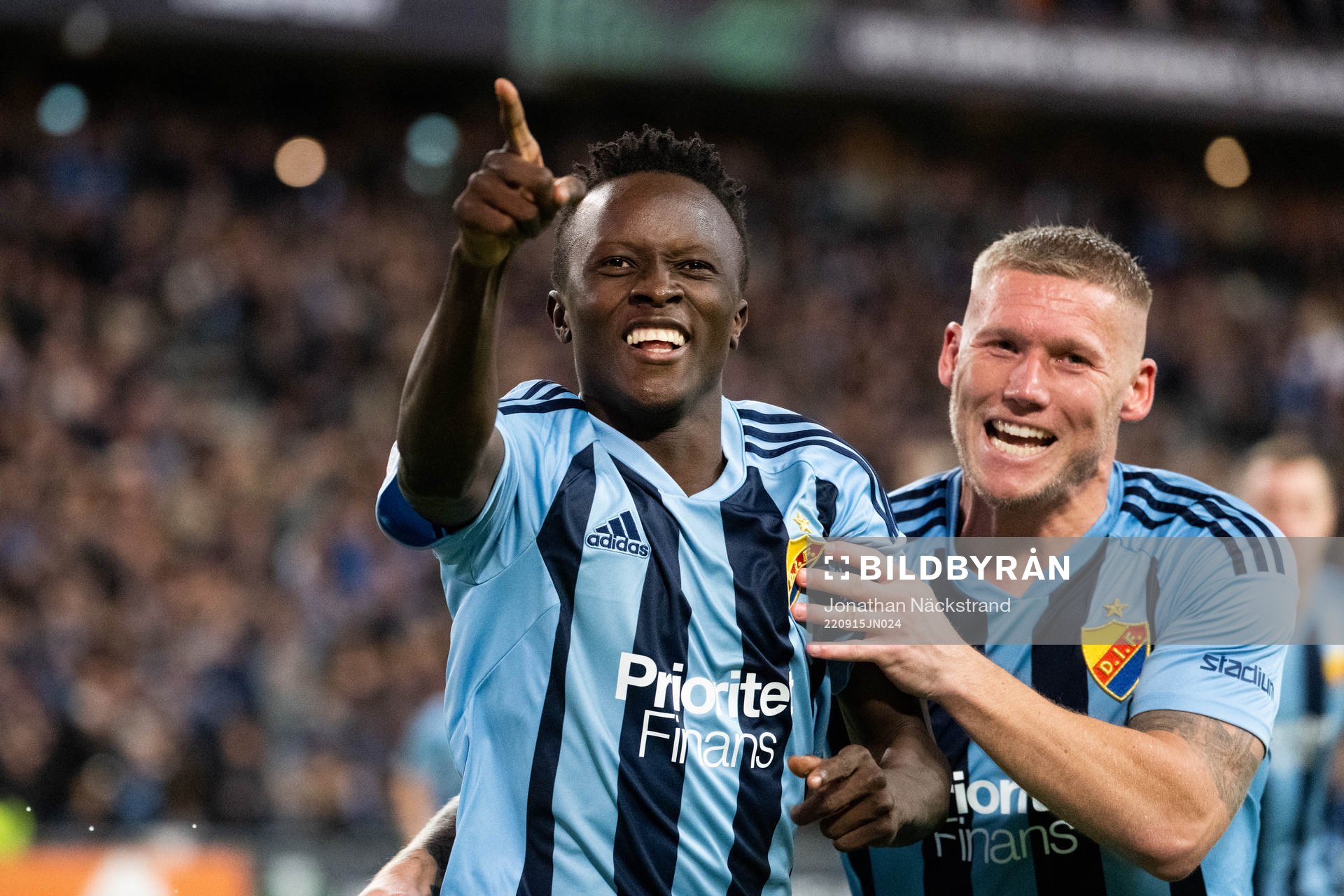 Amadou Doumbouya of Djurgården celebrate