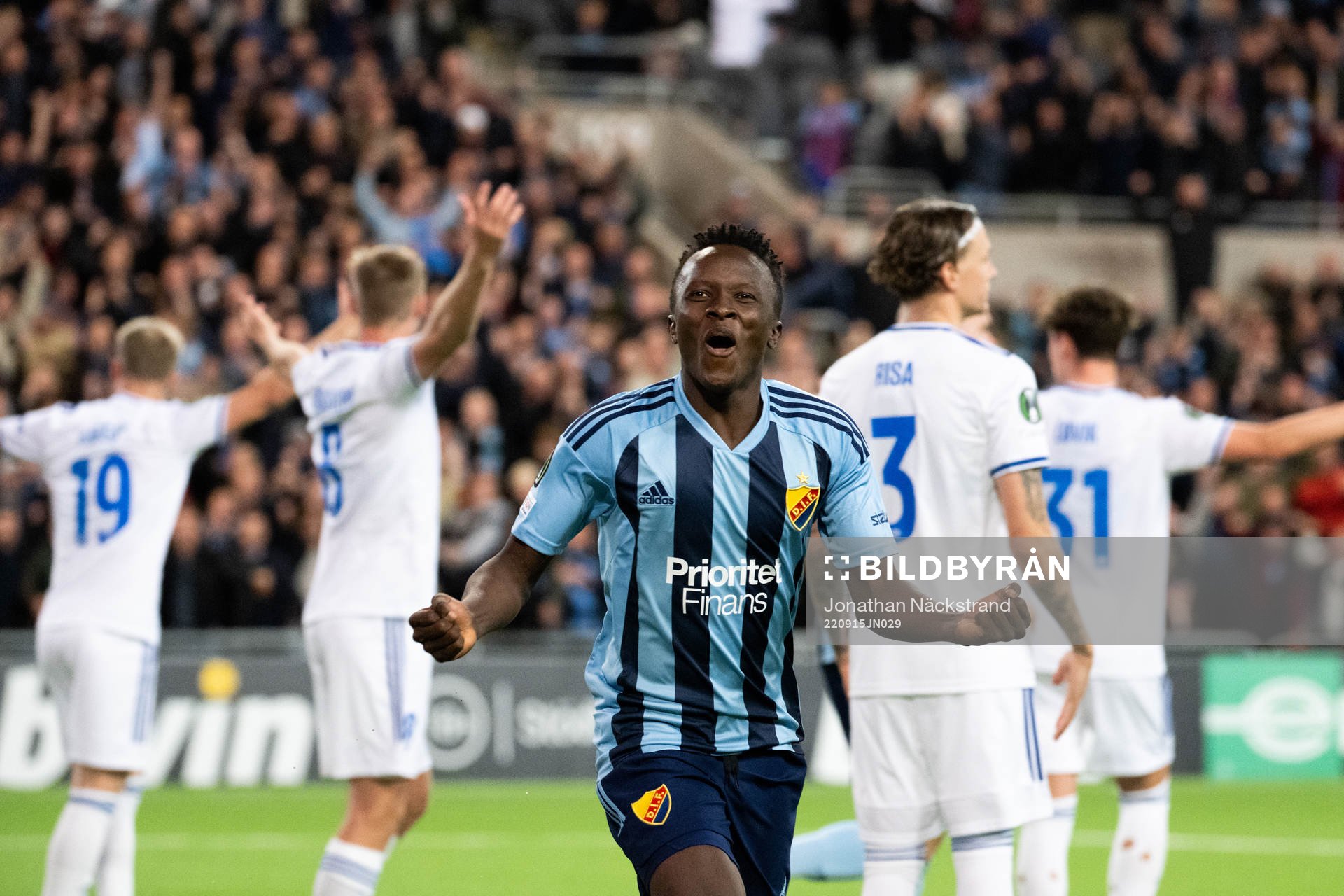 Amadou Doumbouya of Djurgården celebrate