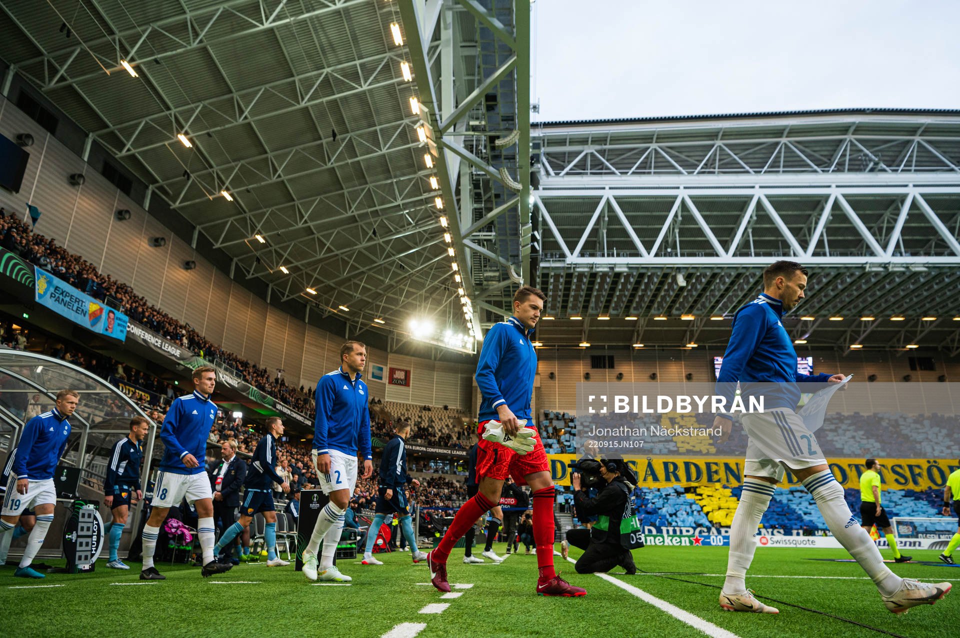 Players of Molde step