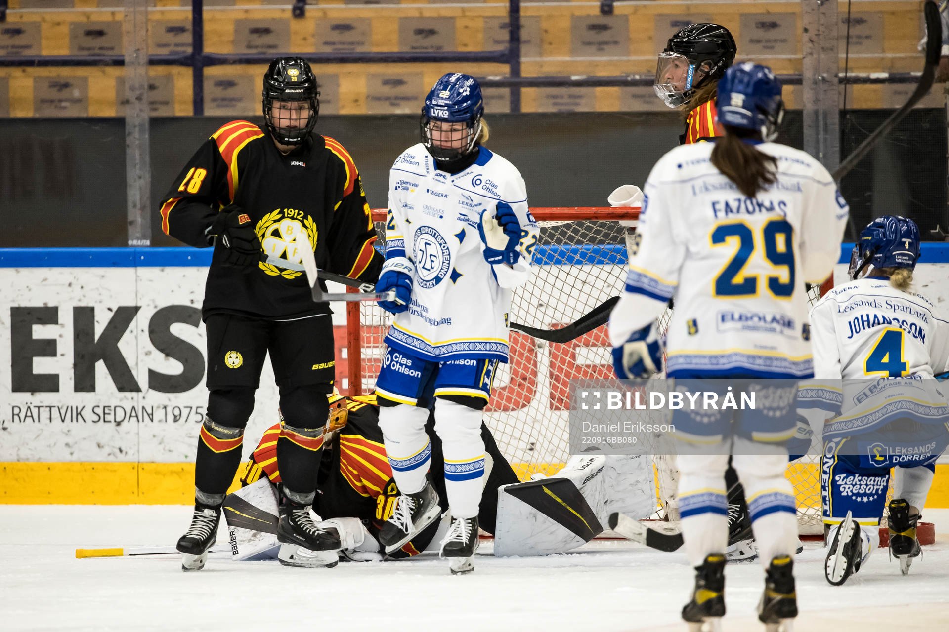 Brynäs Jenny Antonsson och Leksands Agnez Svensson