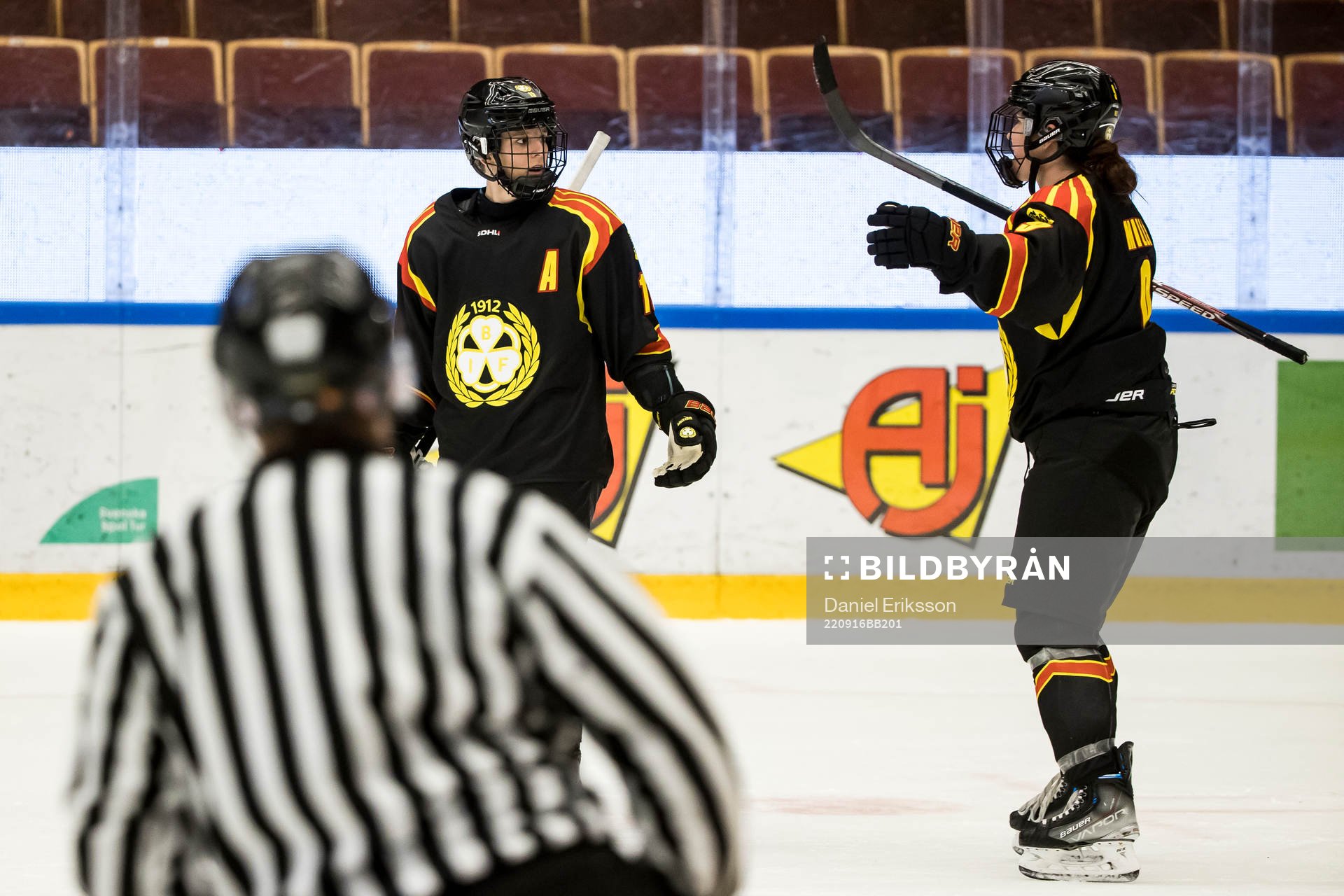 Brynäs Lara Stalder jublar