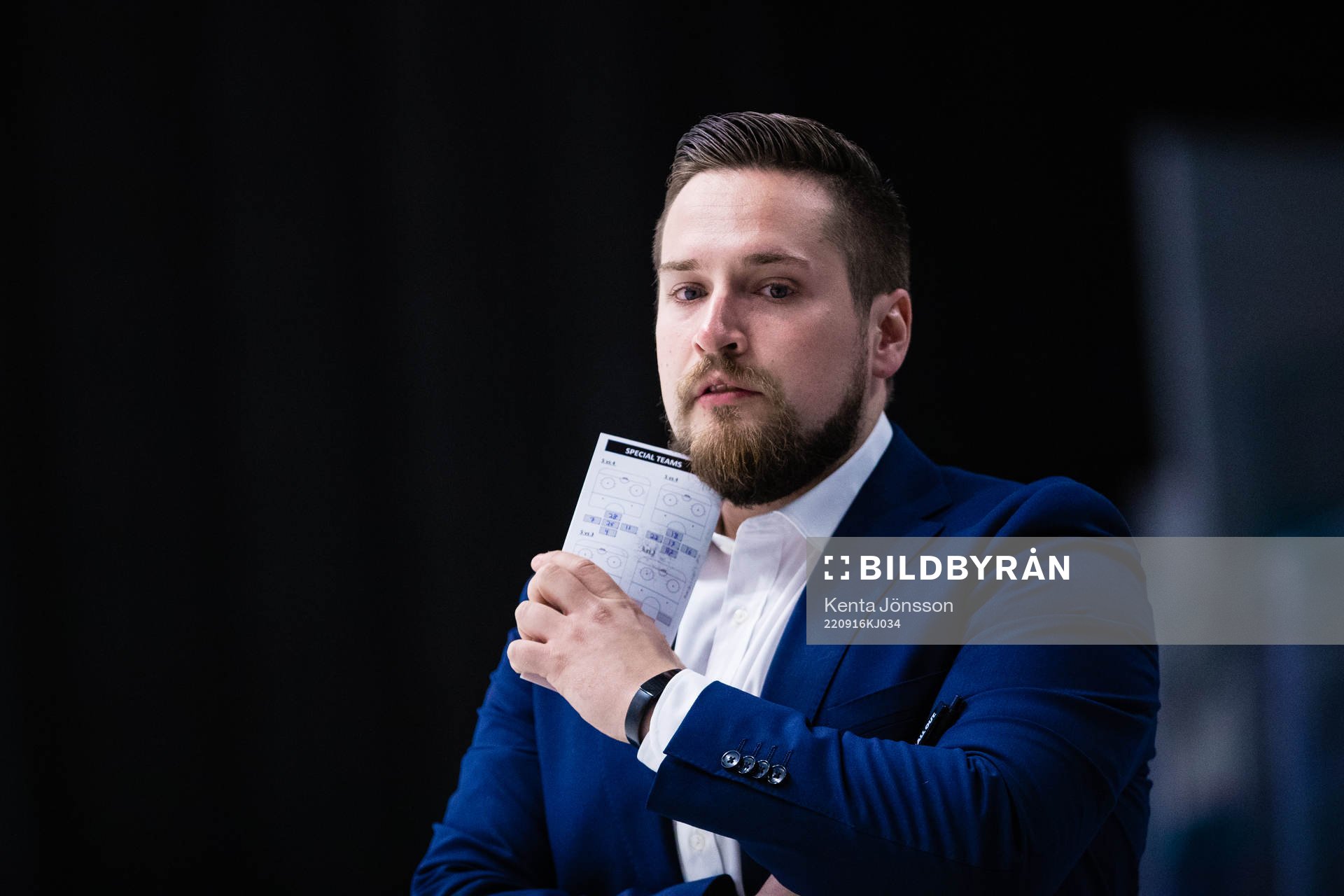 s assisterande tränare Kevin Törnblom