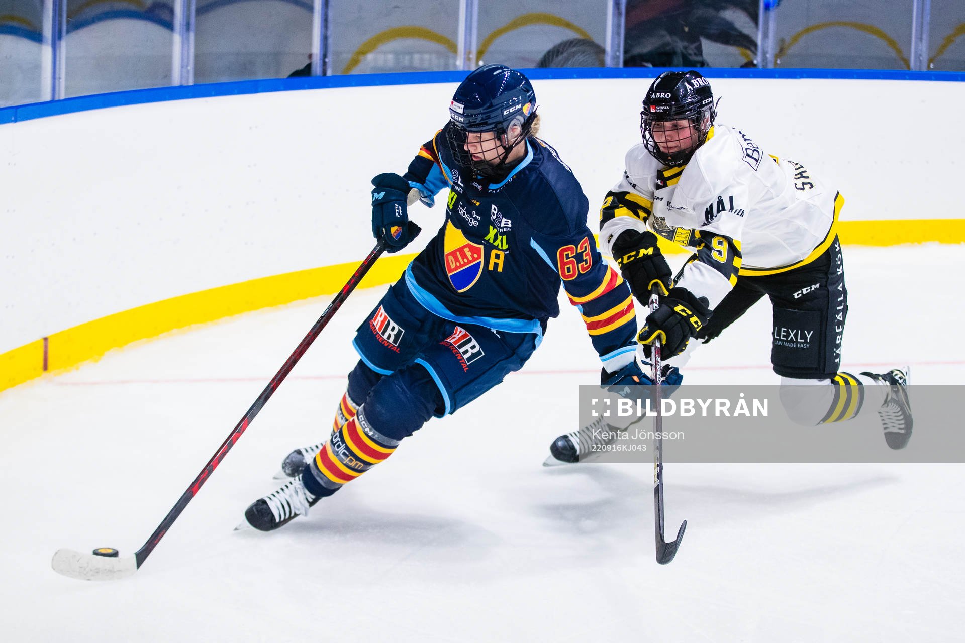 s Rebeka Sadecka nder ishockeymatchen i SDHL mellan