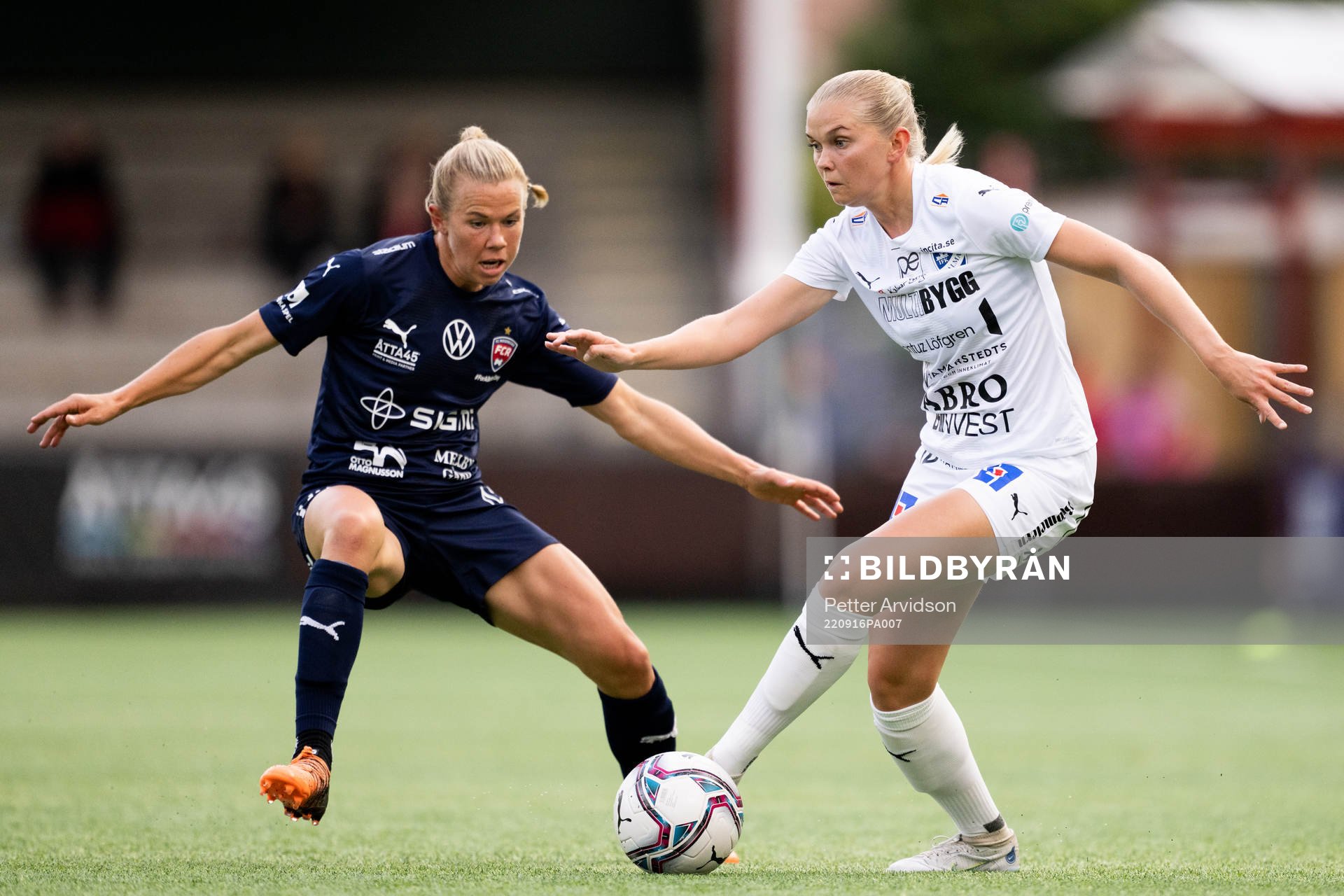 FC Rosengårds Jessica Wik och Kalmars Amanda Persson