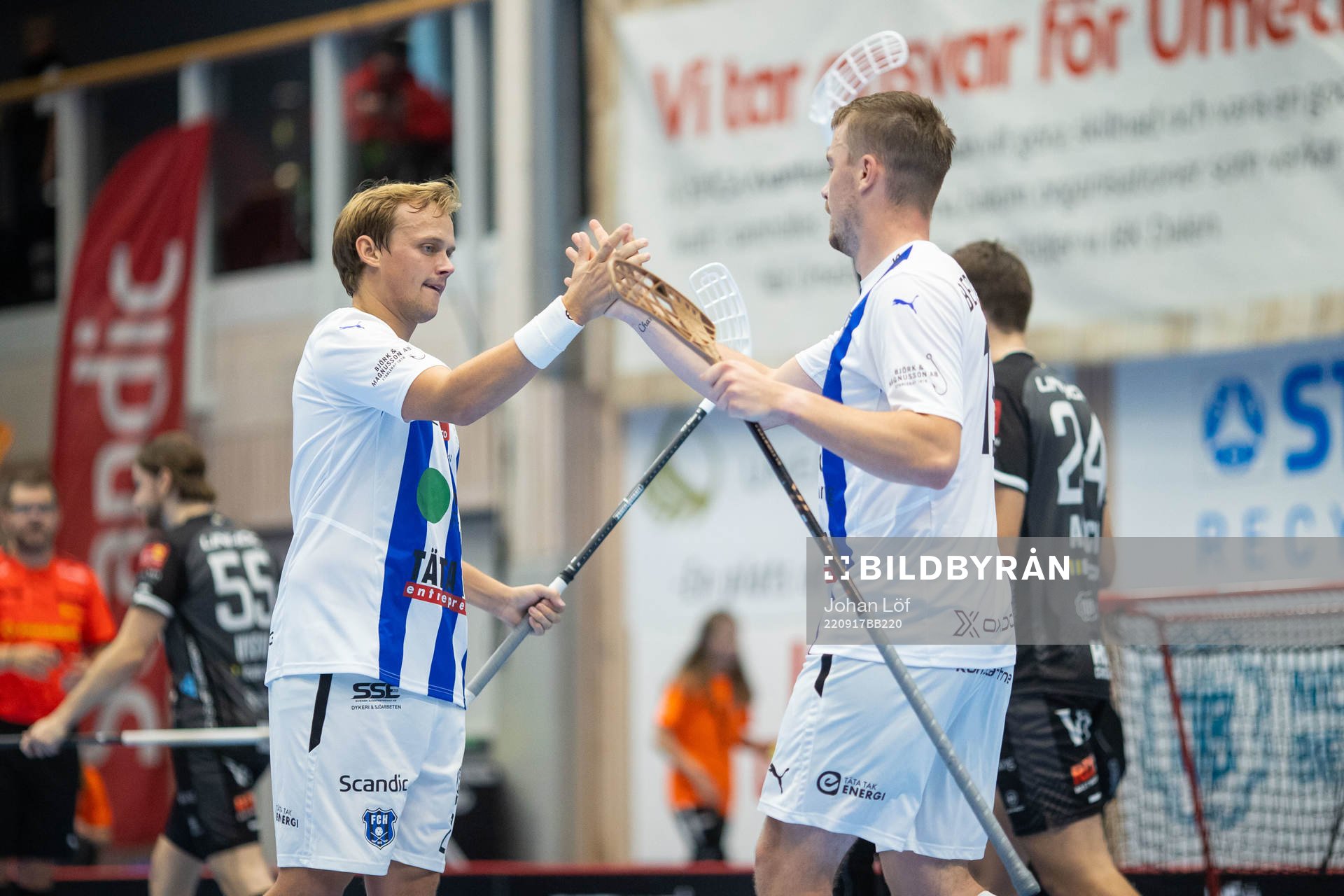 Helsingborgs Linus Nordgren jublar med Linus Bergström
