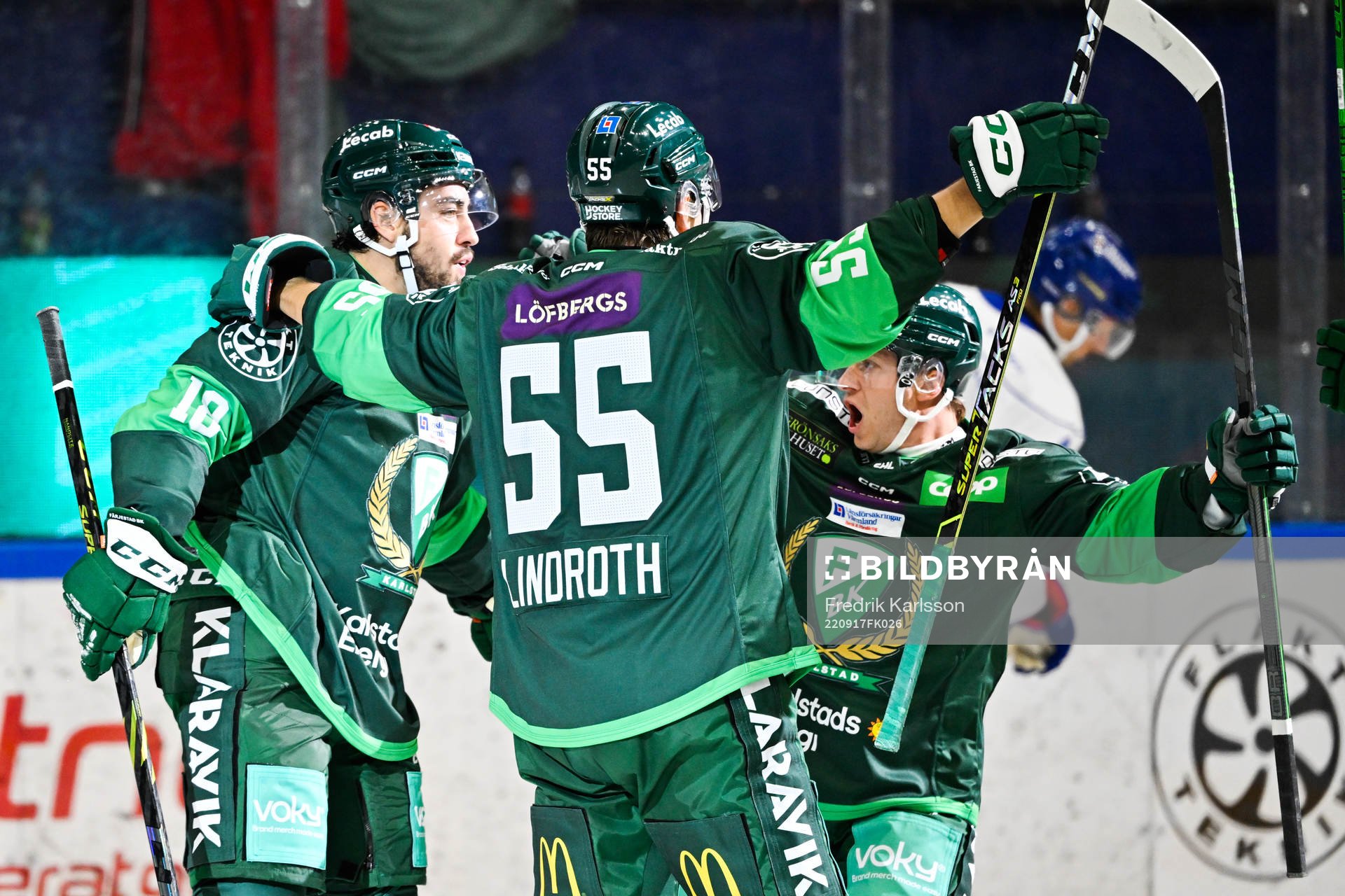 Färjestads Remi Elie och Marcus Nilsson jublar