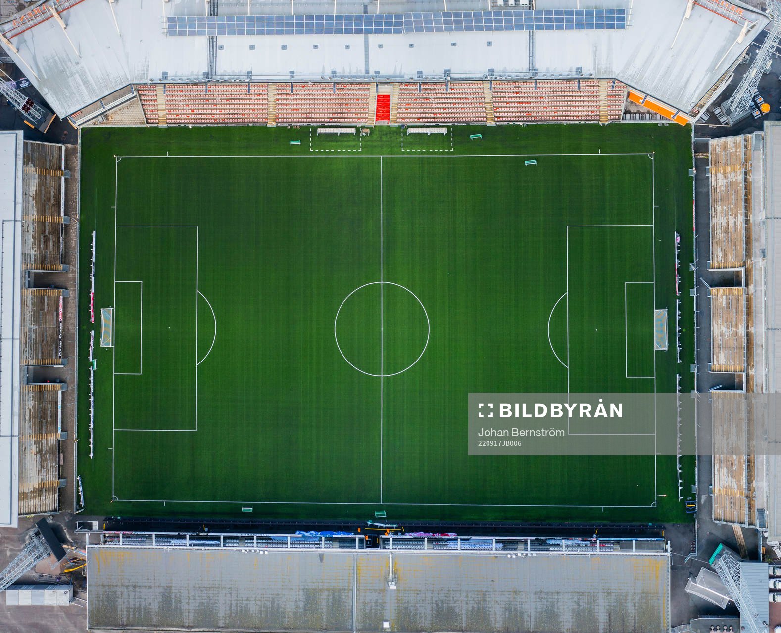 Drönarvy över Behrn Arena inför fotbollsmatchen i Superettan mellan Örebro och Västerås SK den 17 september 2022 i Örebro. 