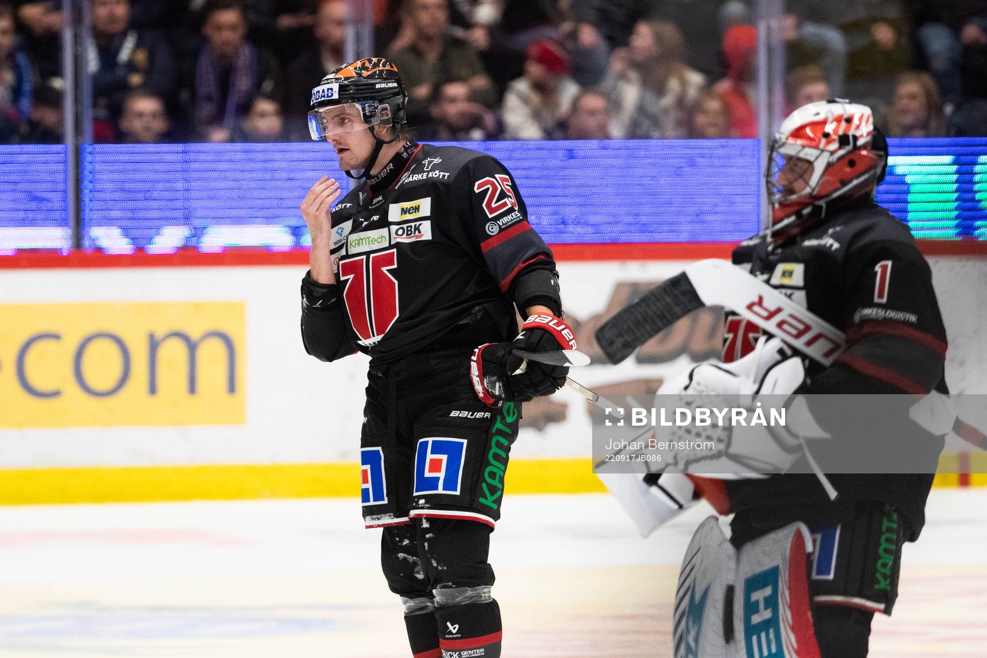 Örebros Philip Holm har ont
