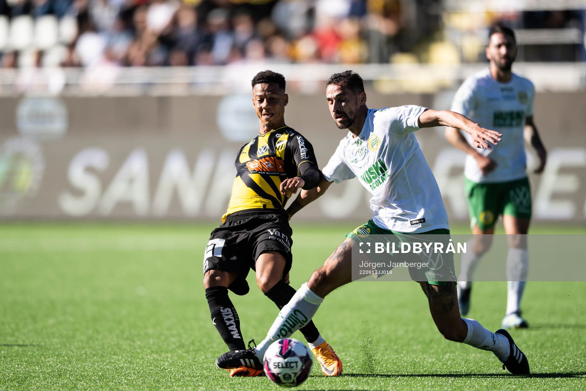 Häckens Tobias Sana och Hammarbys Loret Sadiku