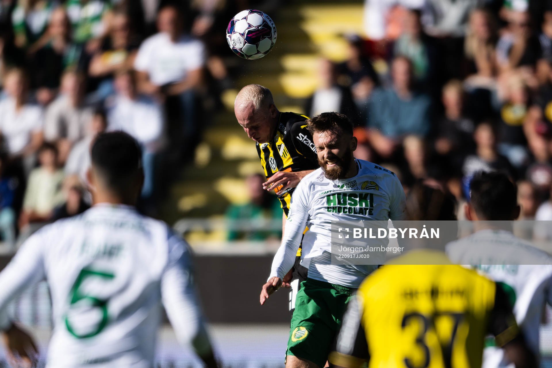 Häckens Valgeir Fridriksson och Hammarbys Simon Sandberg