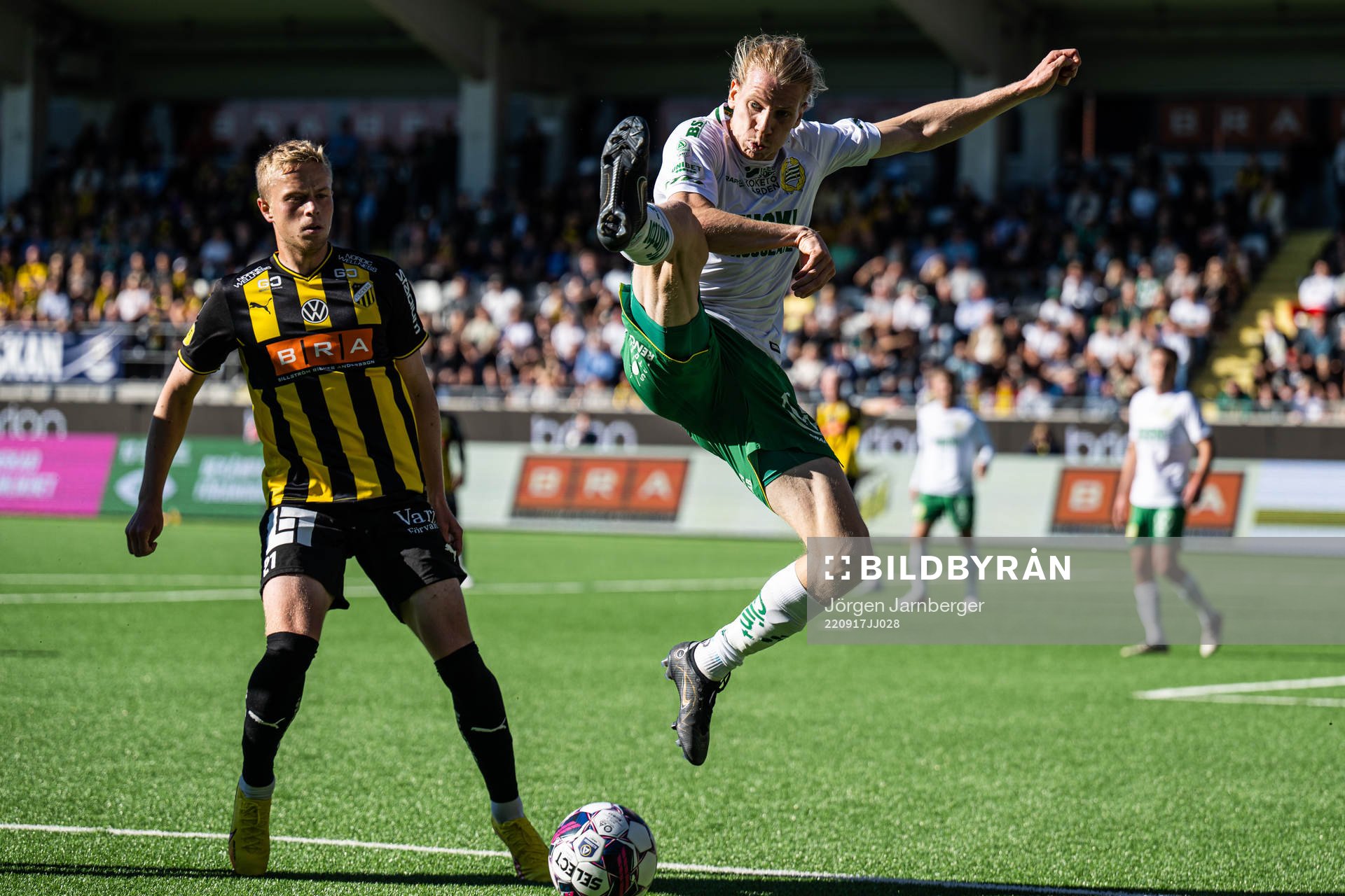 Häckens Tomas Olai Totland och Hammarbys Gustav Ludwigson