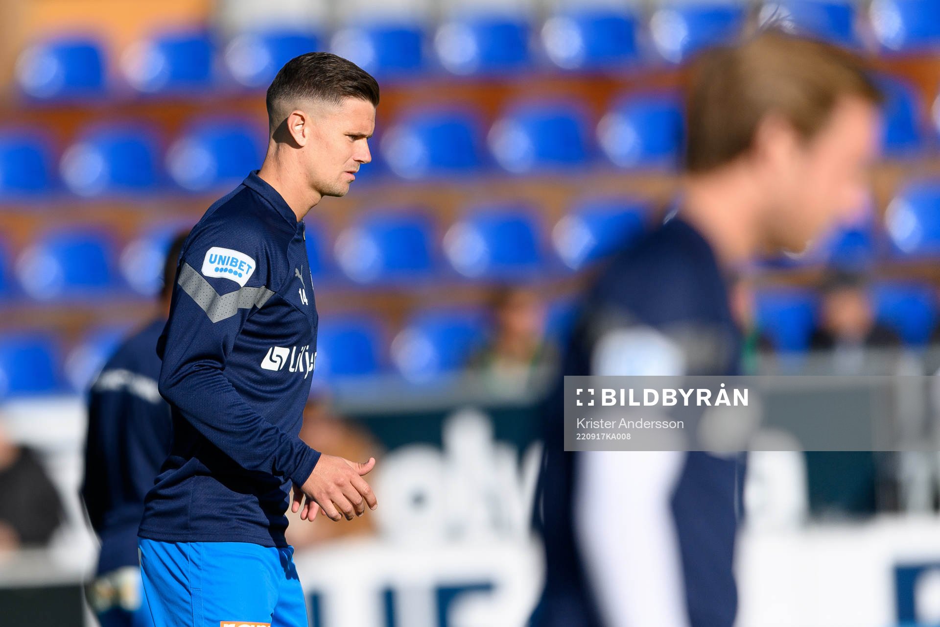 Värnamos Marcus Antonsson före fotbollsmatchen i