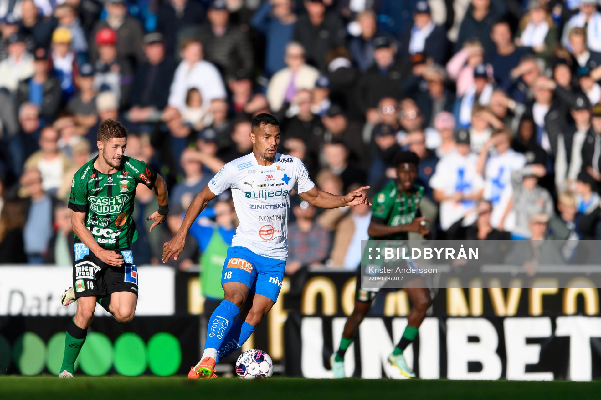 Varbergs Oliver Alfonsi och Värnamos Frank Junior Adjei
