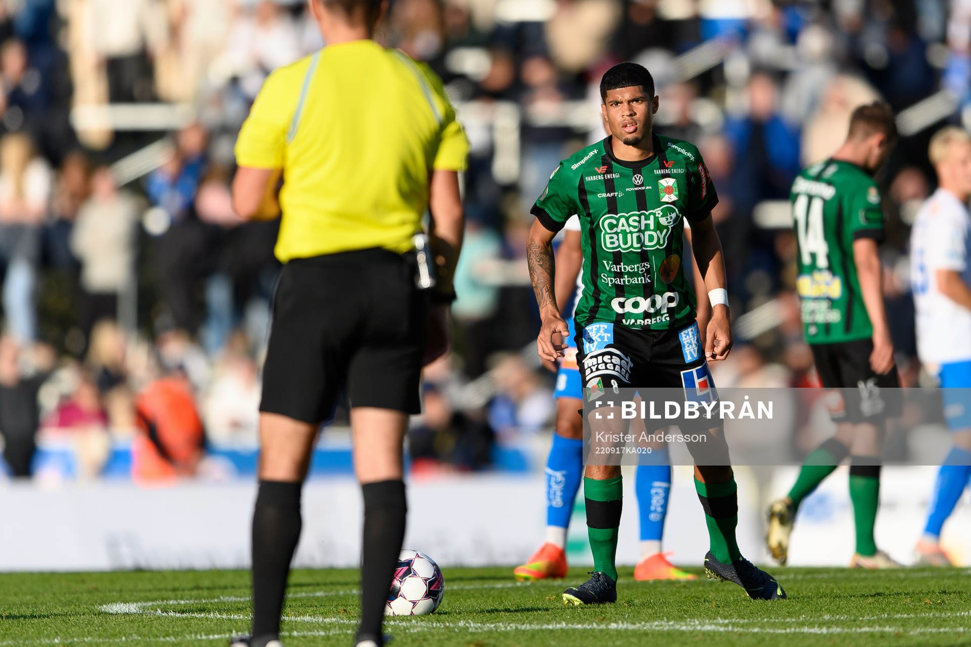 Varbergs Luke Le Roux under fotbollsmatchen i Allsvenskan mellan Värnamo och Varberg den 17 september 2022 i Värnamo. 