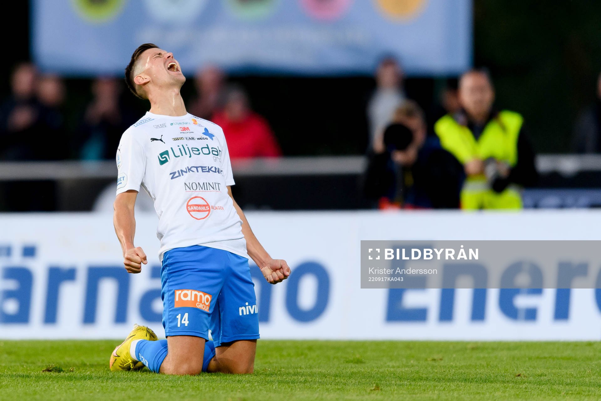 Värnamos Marcus Antonsson jublar