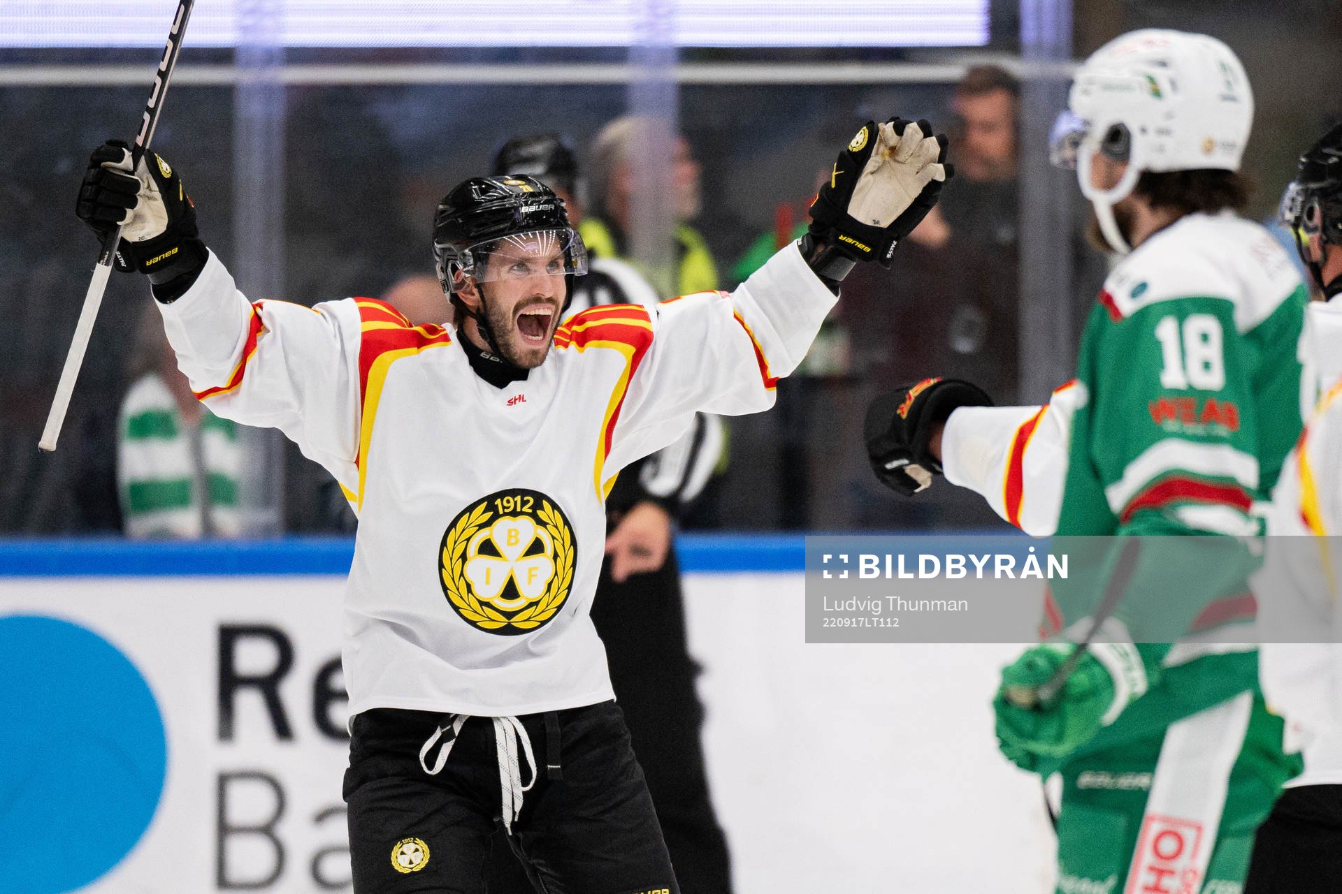 Brynäs Oula Palve jublar