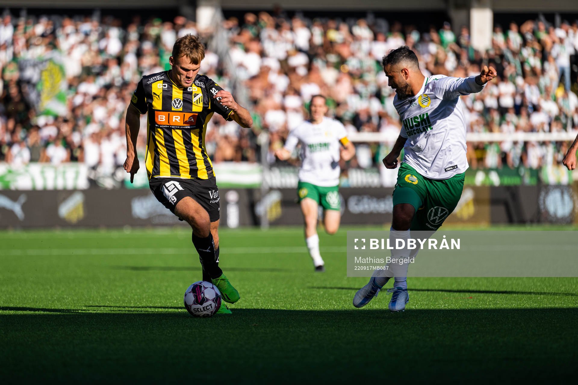 Häckens Oscar Uddenäs och Hammarbys Loret Sadiku