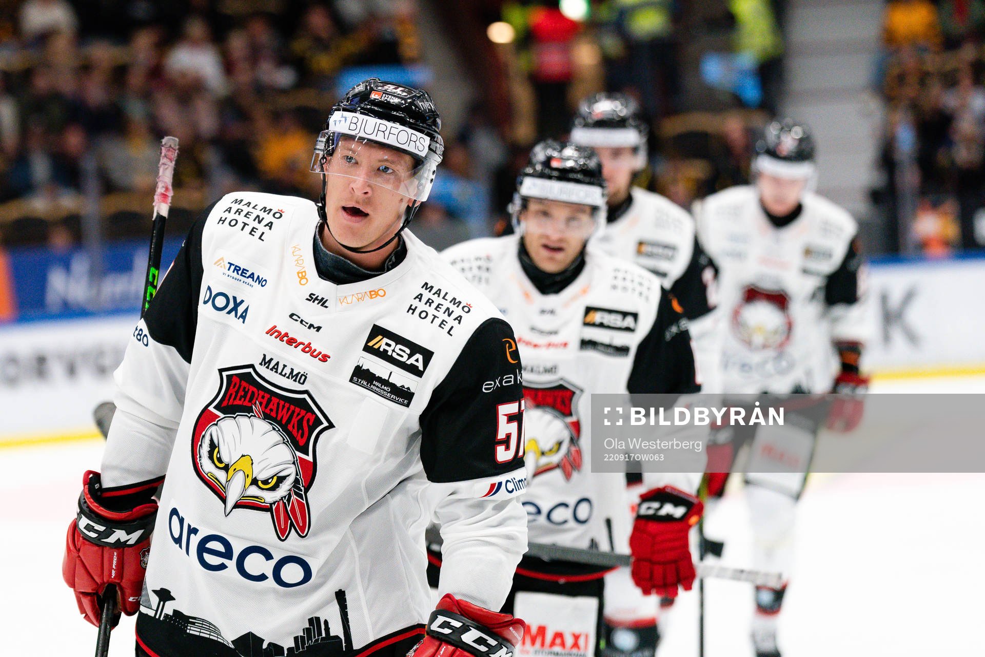 Malmö Redhawks Emil Sylvegård jublar