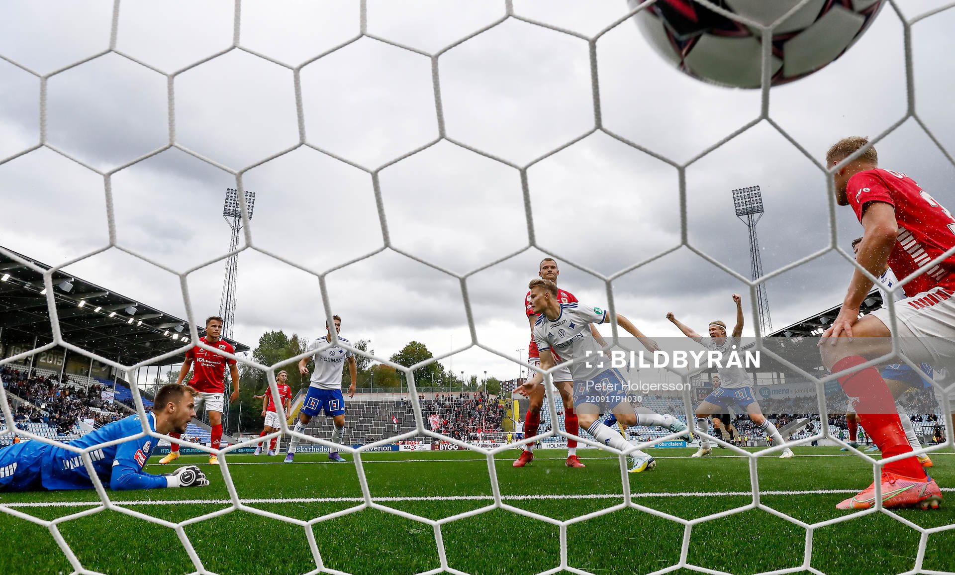 Mål 2-1 av IFK Norrköpings Andri Lucas Gudjohnsen under fotbollsmatchen i Allsvenskan mellan IFK Norrköping och Kalmar den 17 september 2022 i Norrköping. 