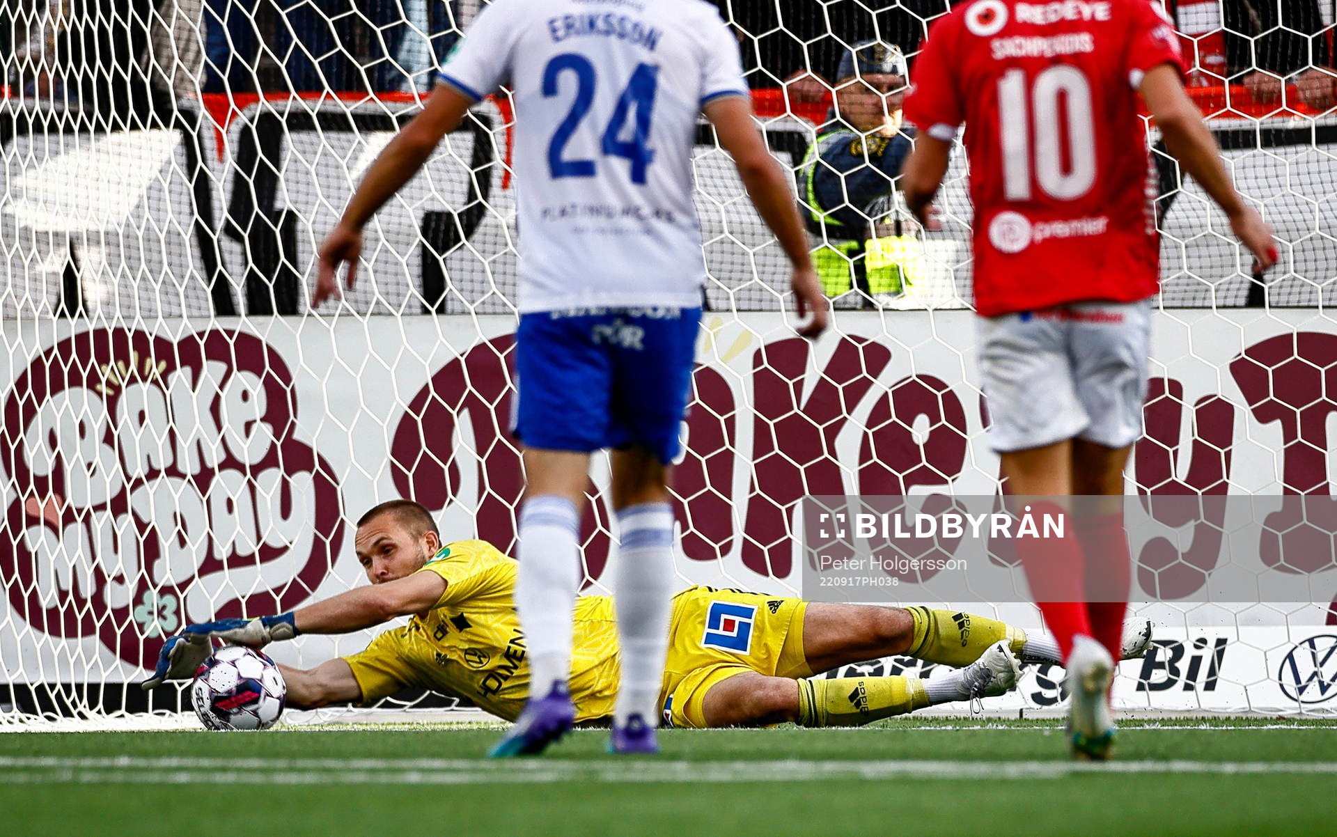 Räddning av IFK Norrköpings målvakt Oscar Jansson