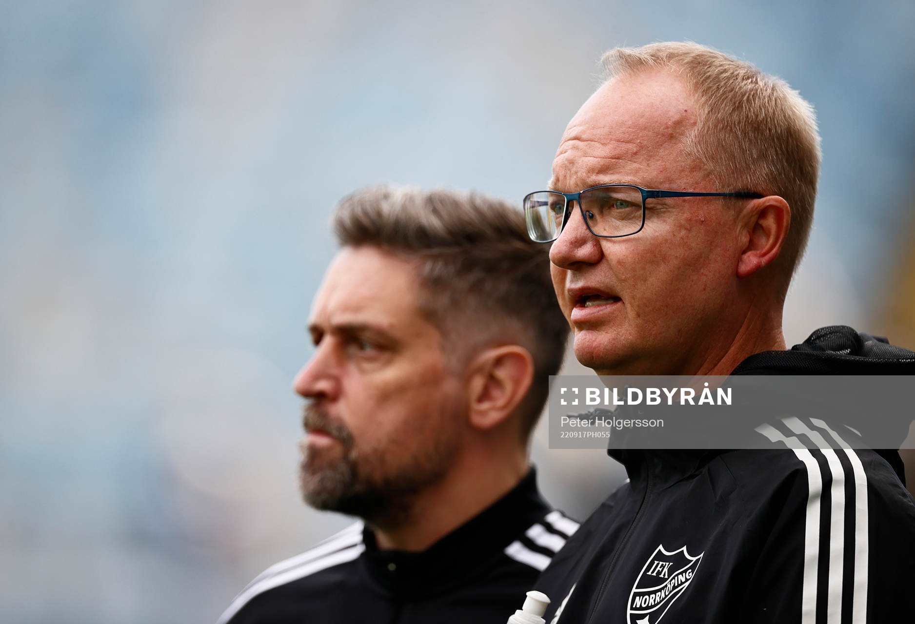 IFK Norrköpings tränare Glen Riddersholm under fotbollsmatchen i Allsvenskan mellan IFK Norrköping och Kalmar den 17 september 2022 i Norrköping.