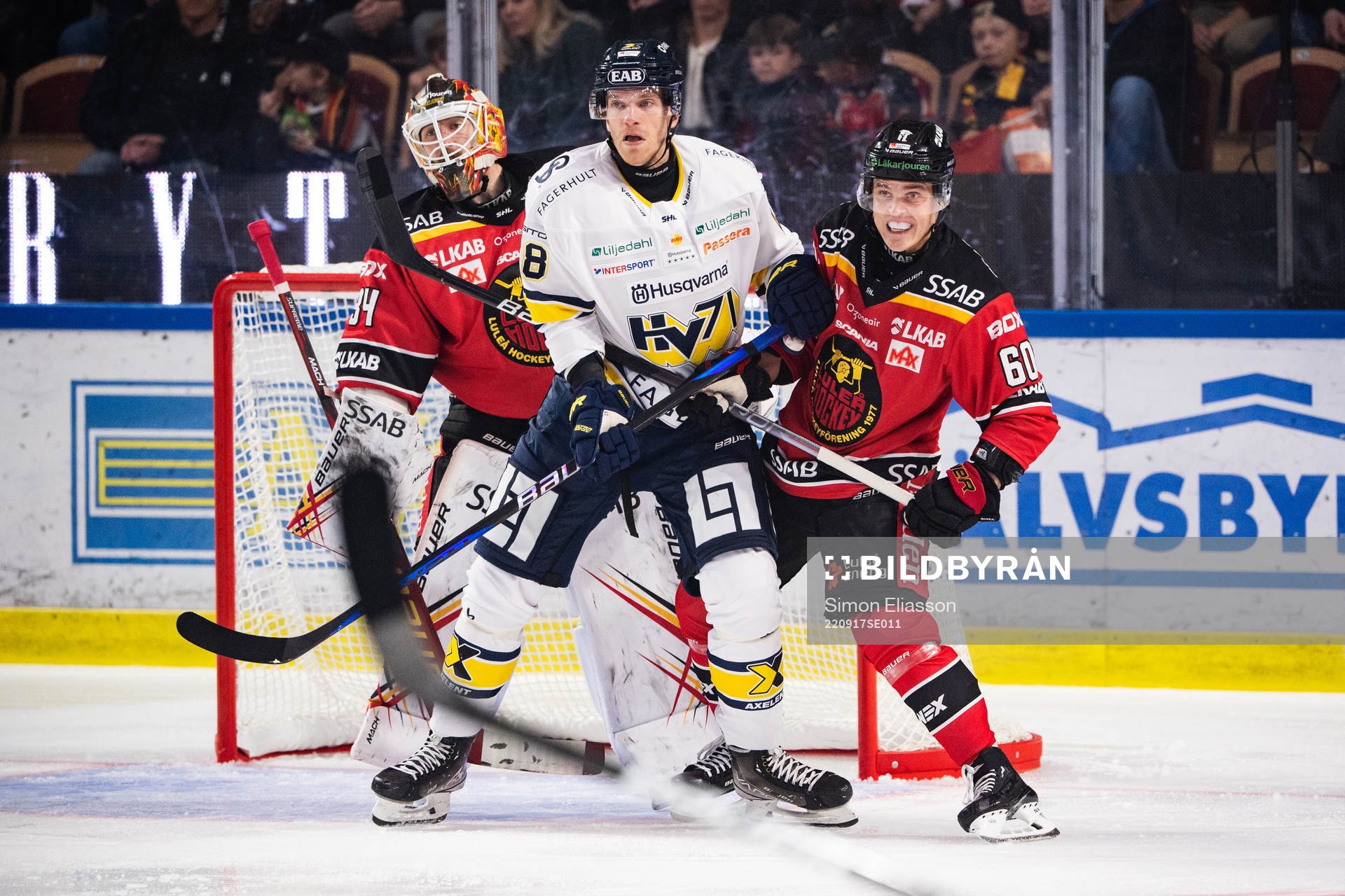 HV71s Joonas Nättinen och Luleås Julius Honka