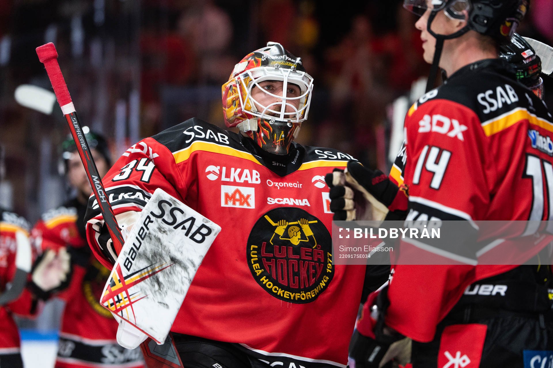 Luleås målvakt Joel Lassinantti jublar