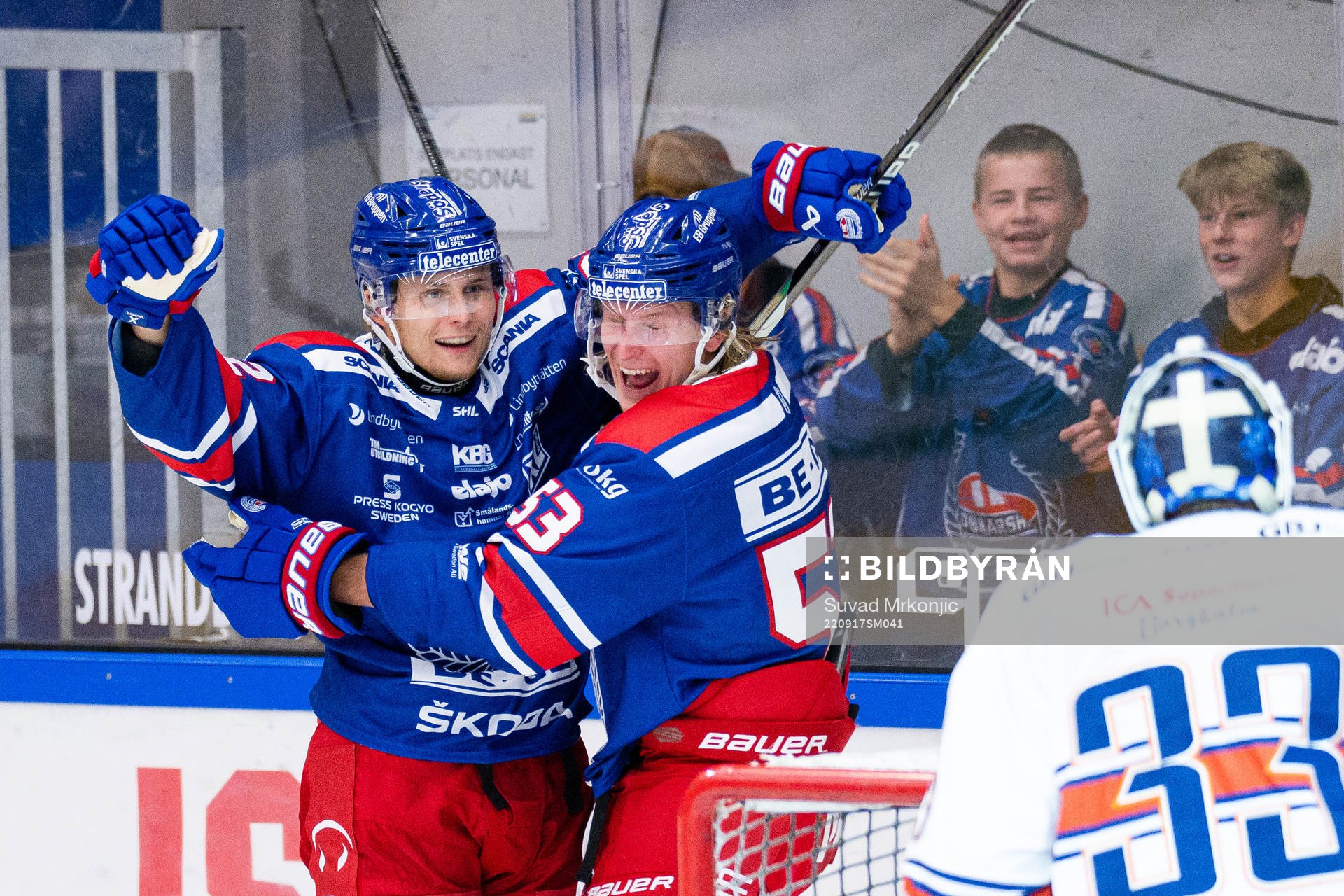 Oskarshamns John Dahlström och Anthon Eriksson jublar