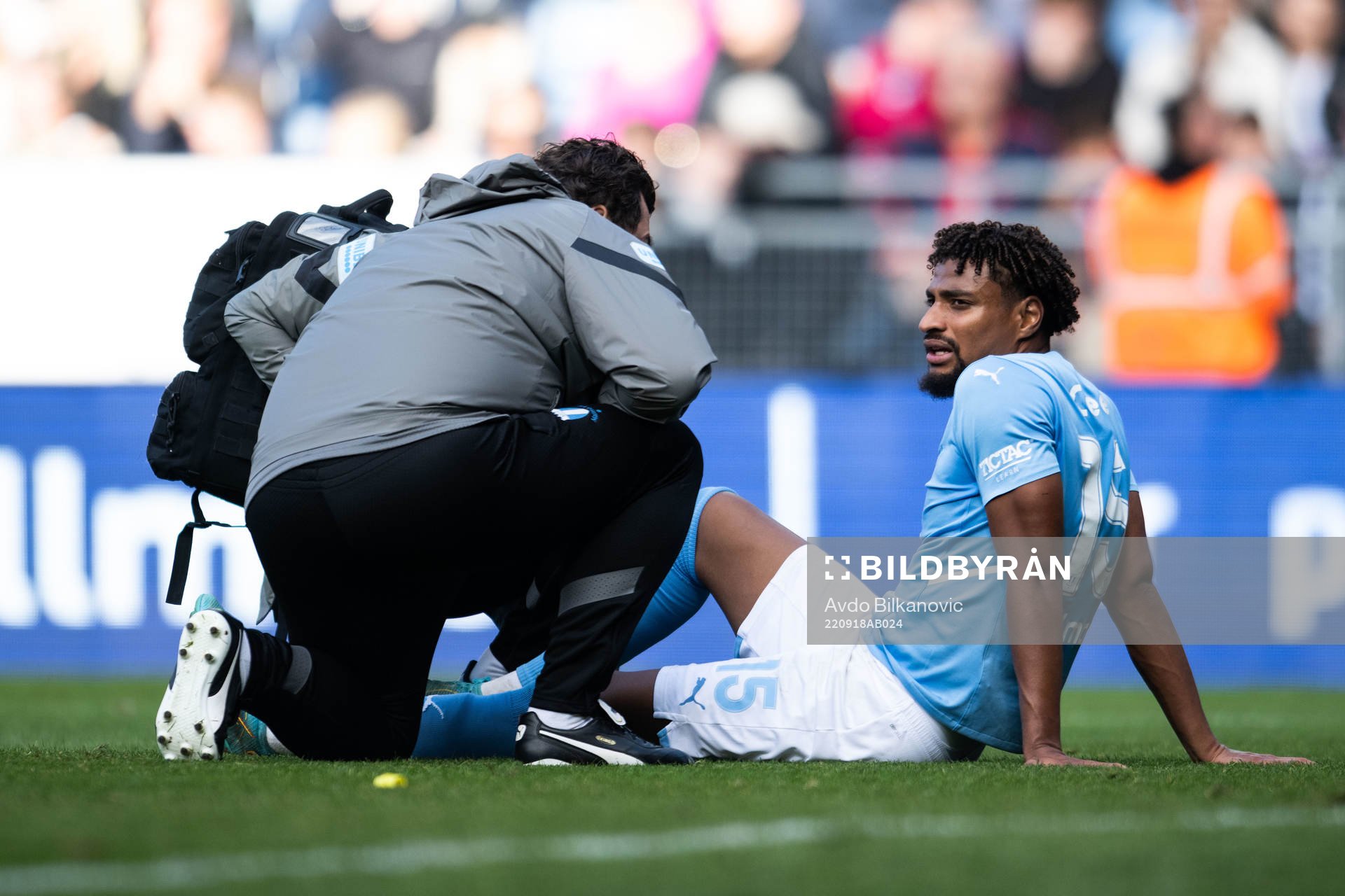 Malmö FFs Joseph Ceesay har ont